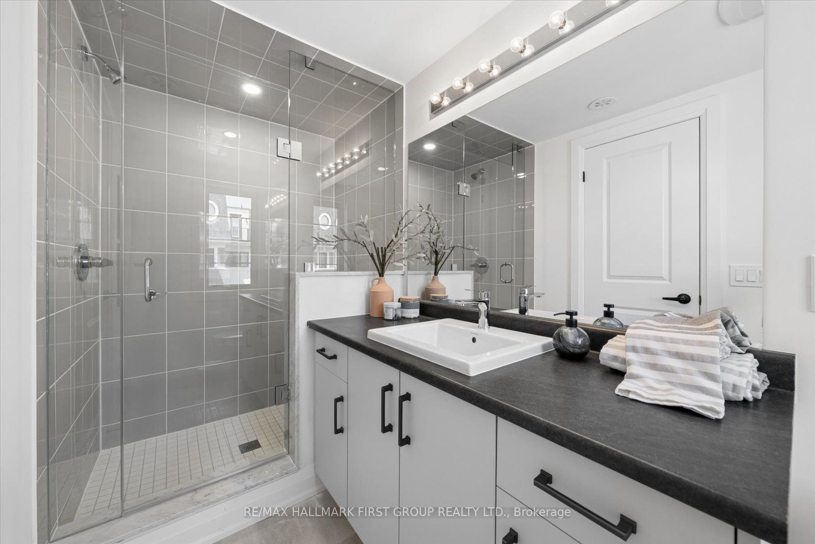 19 Marret Lane Property Photo 14