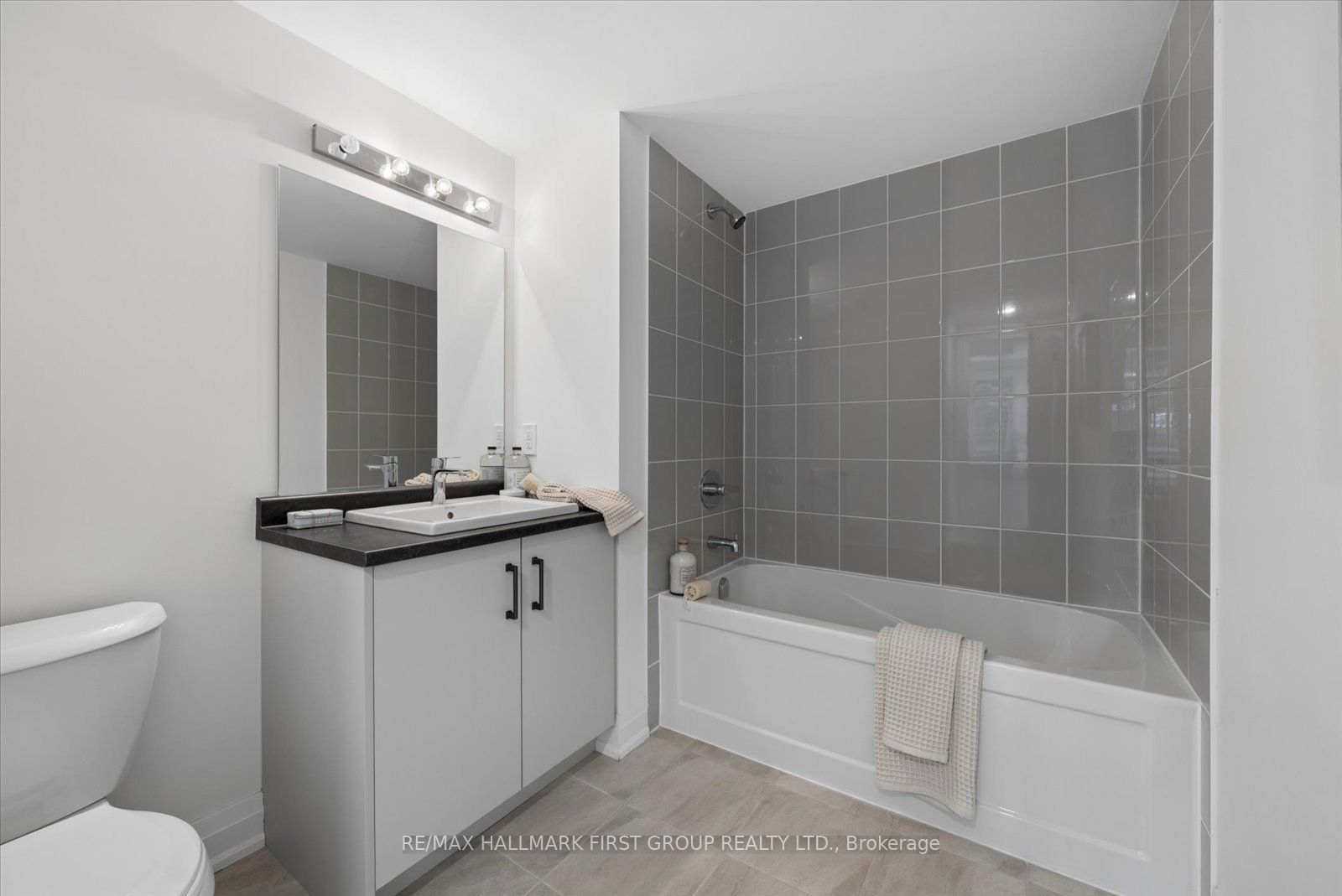 19 Marret Lane Property Photo 17