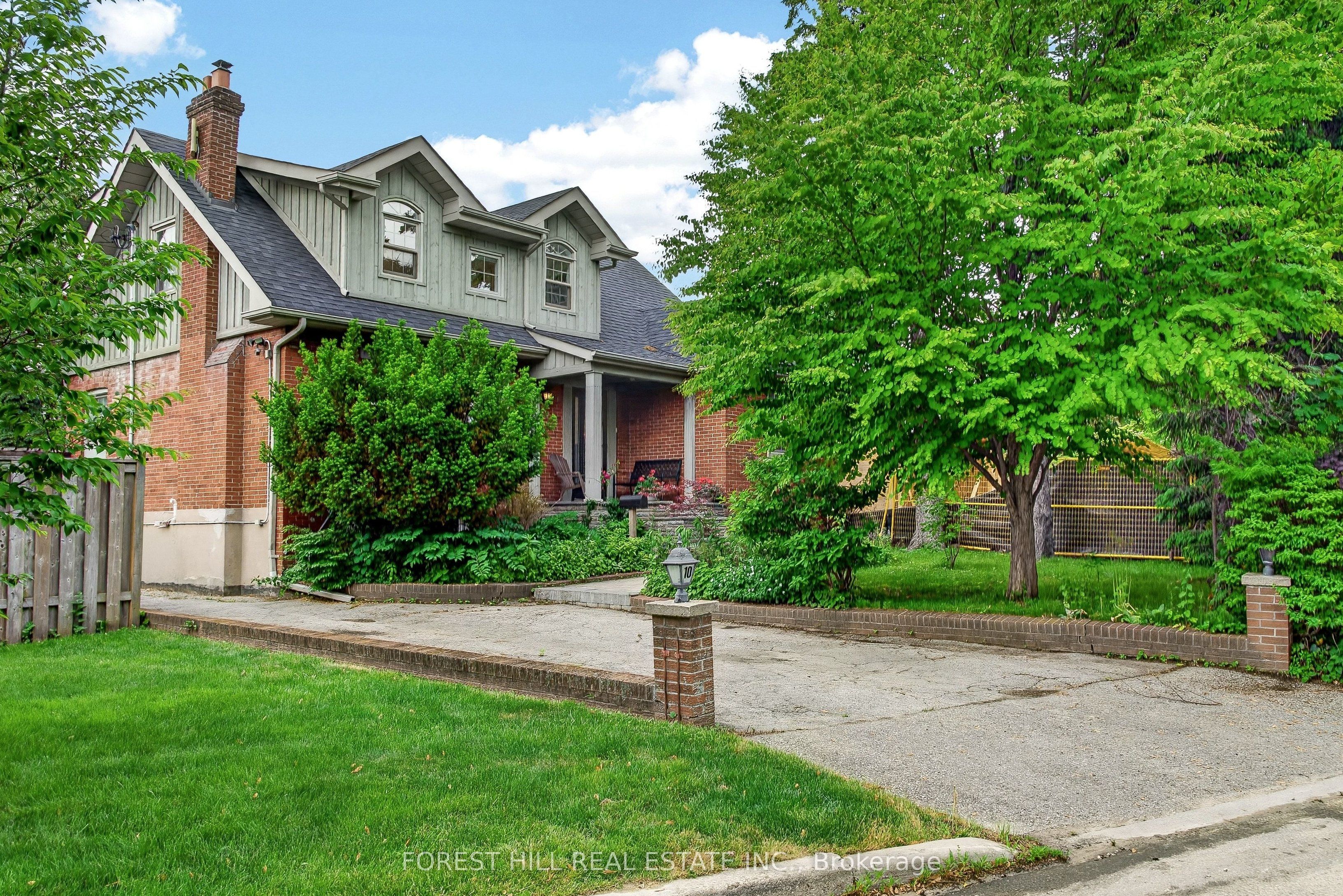 10 Highcliff Crescent