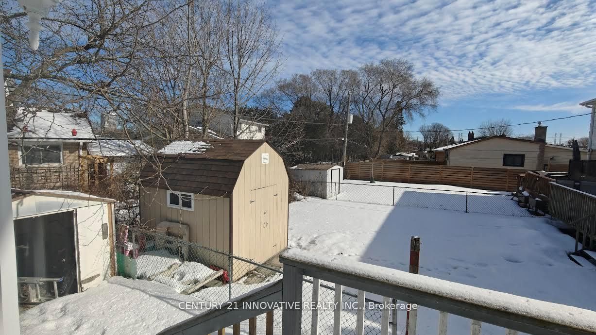 748 Krosno Boulevard Property Photo 3