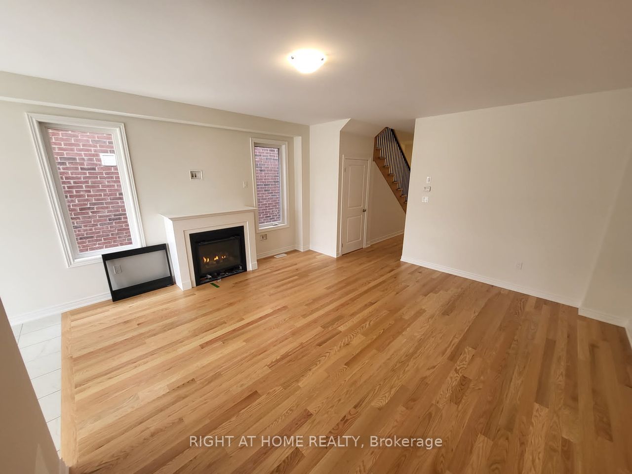 111 Bayardo Drive Property Photo 6