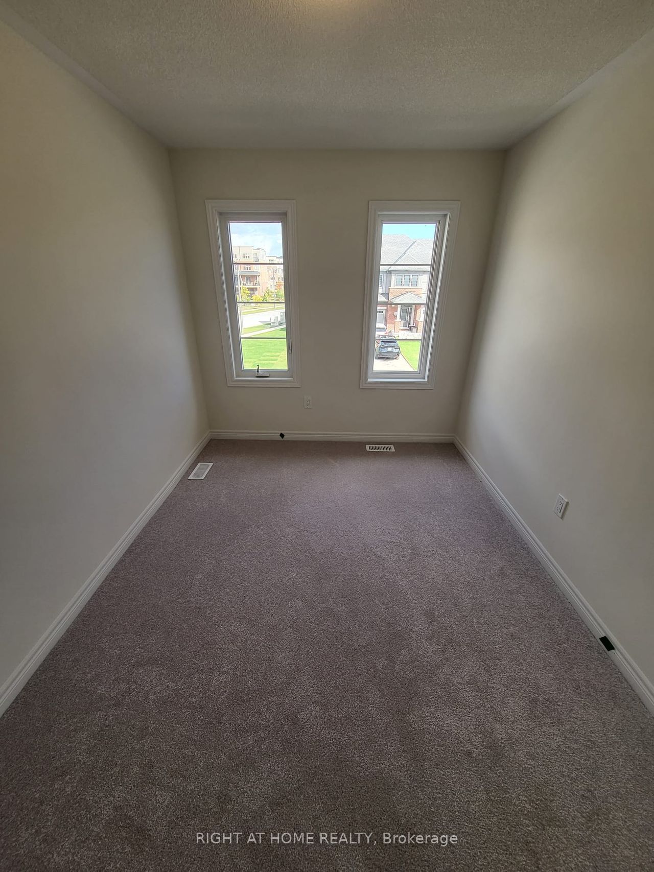 111 Bayardo Drive Property Photo 12