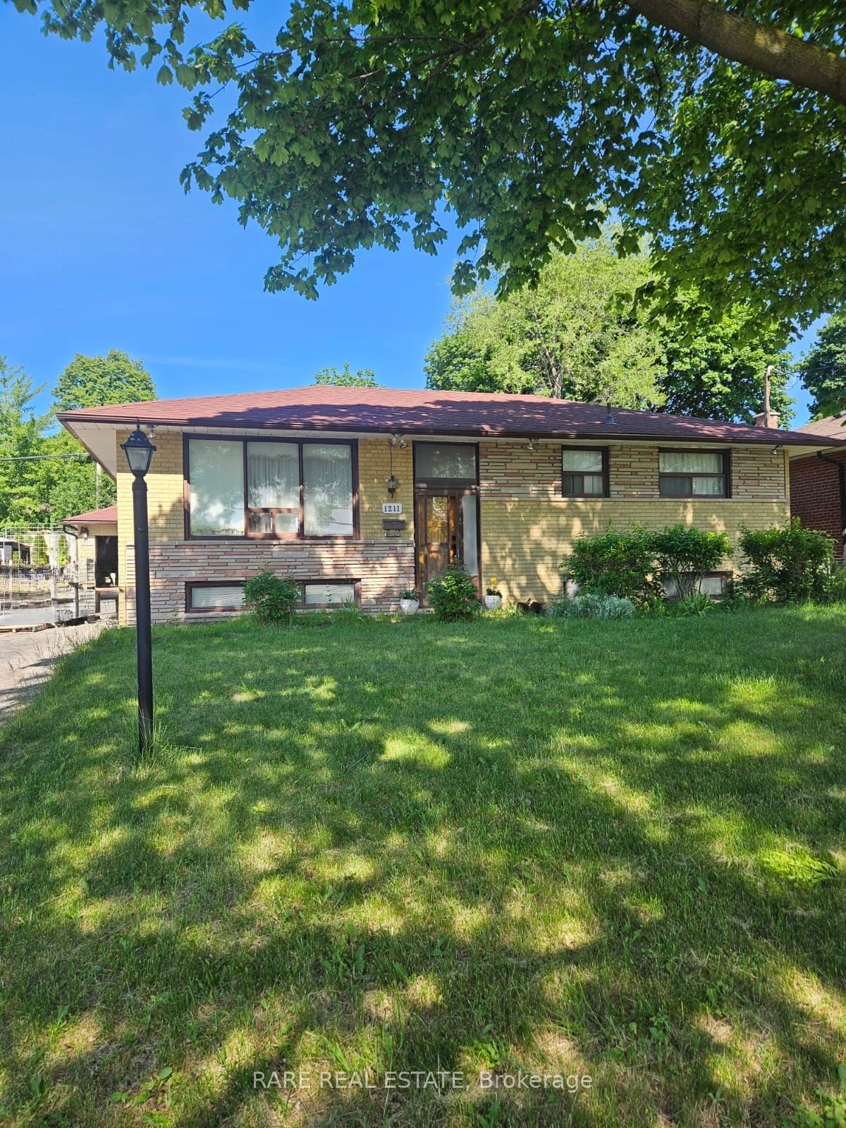1211 Brimley Road