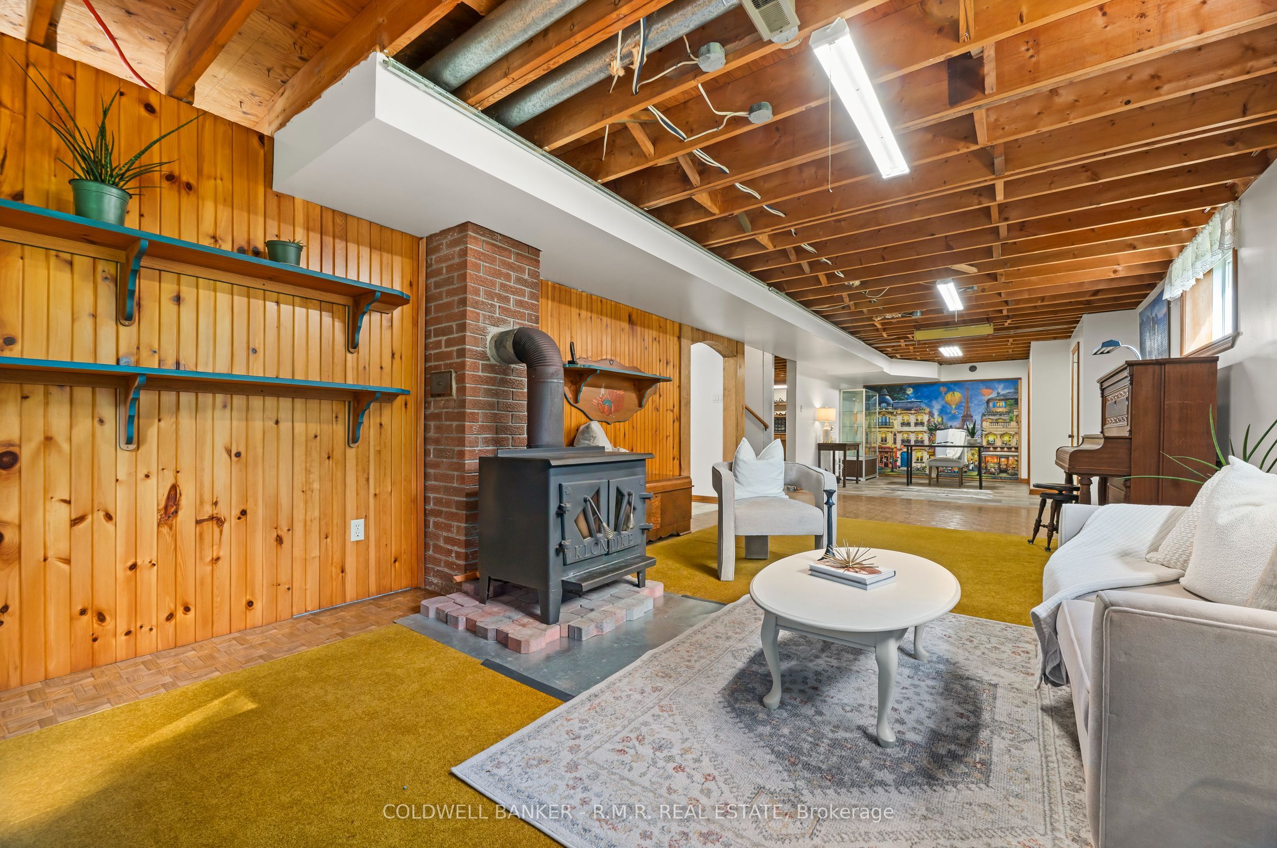 8754 Langstaff Road Property Photo 21