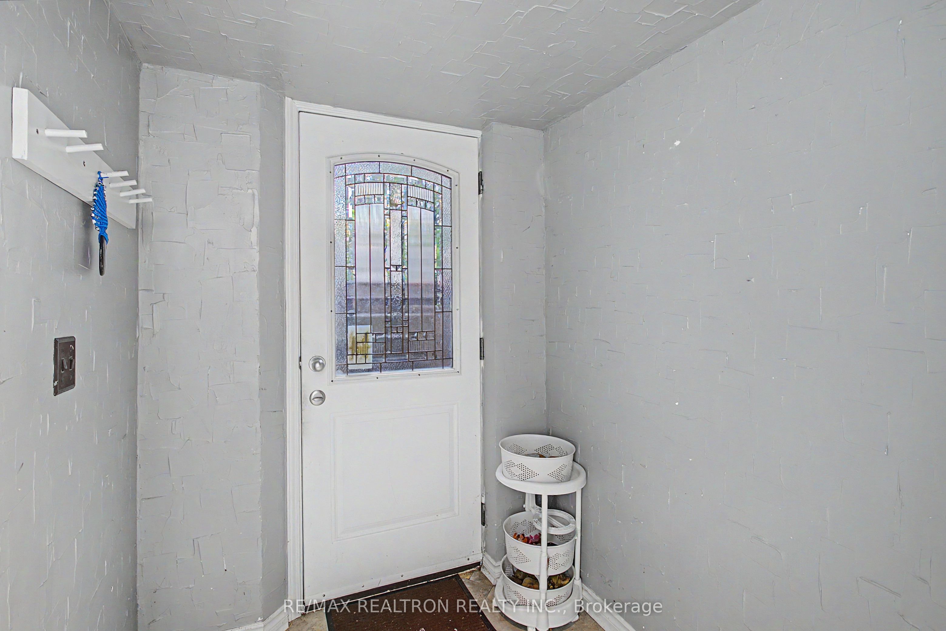 6 Turnbull Road Property Photo 4