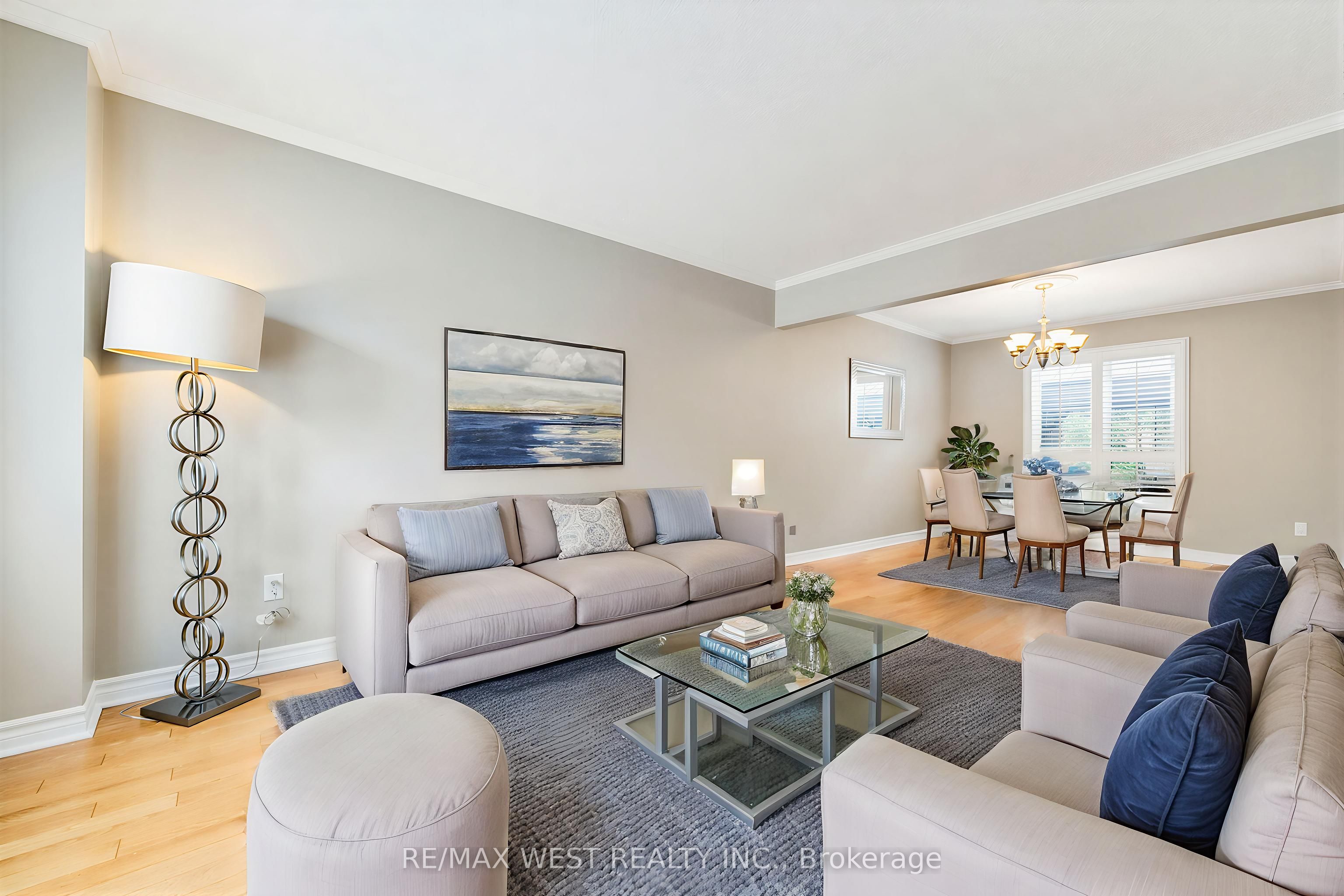 6 Hawkins Crescent Property Photo 3