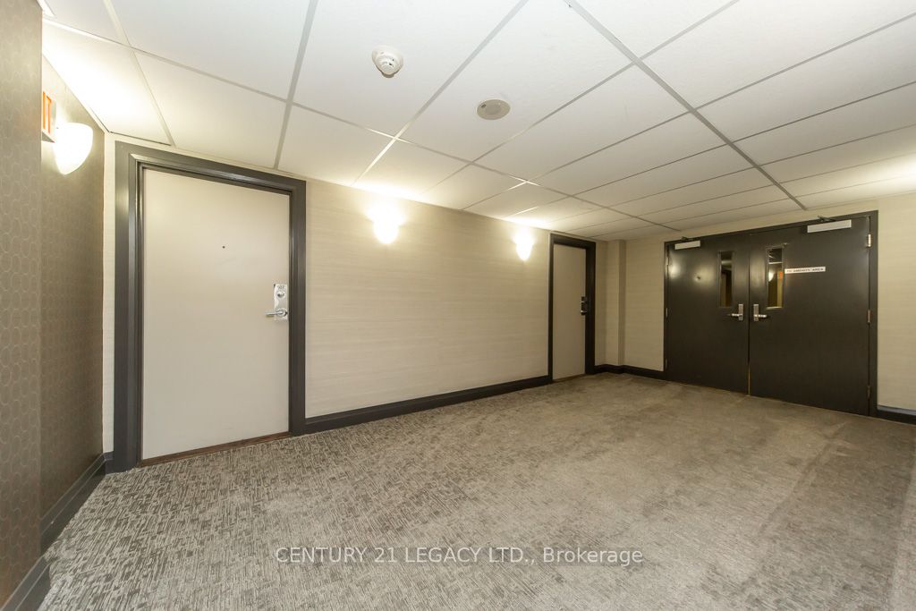 190 Borough Drive 507 Property Photo 8