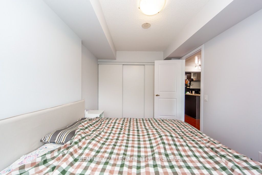 190 Borough Drive 507 Property Photo 25