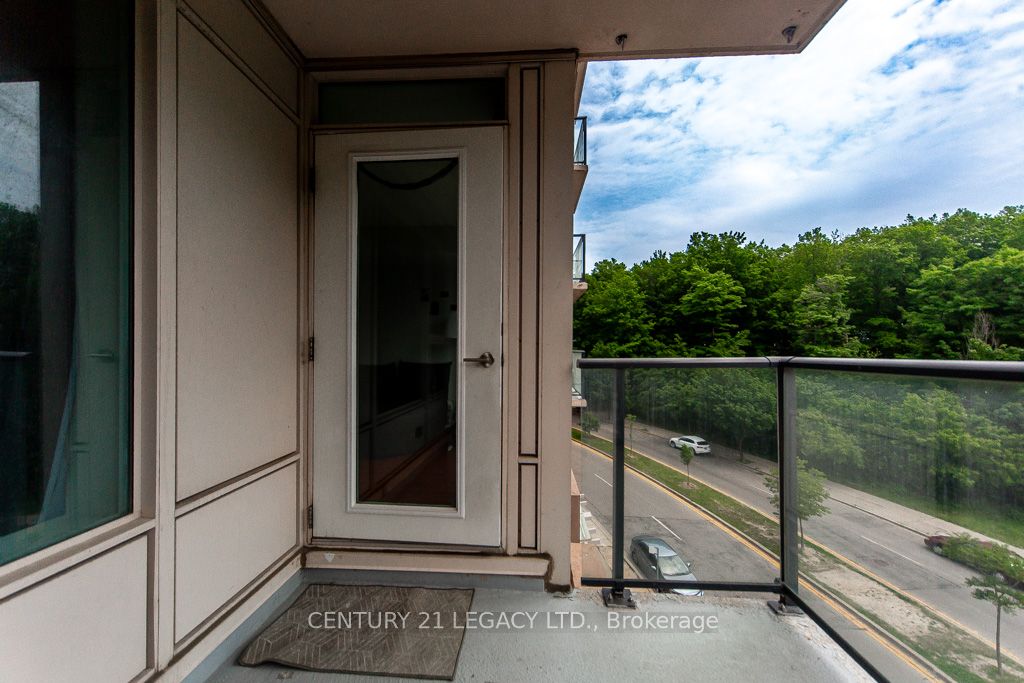 190 Borough Drive 507 Property Photo 35