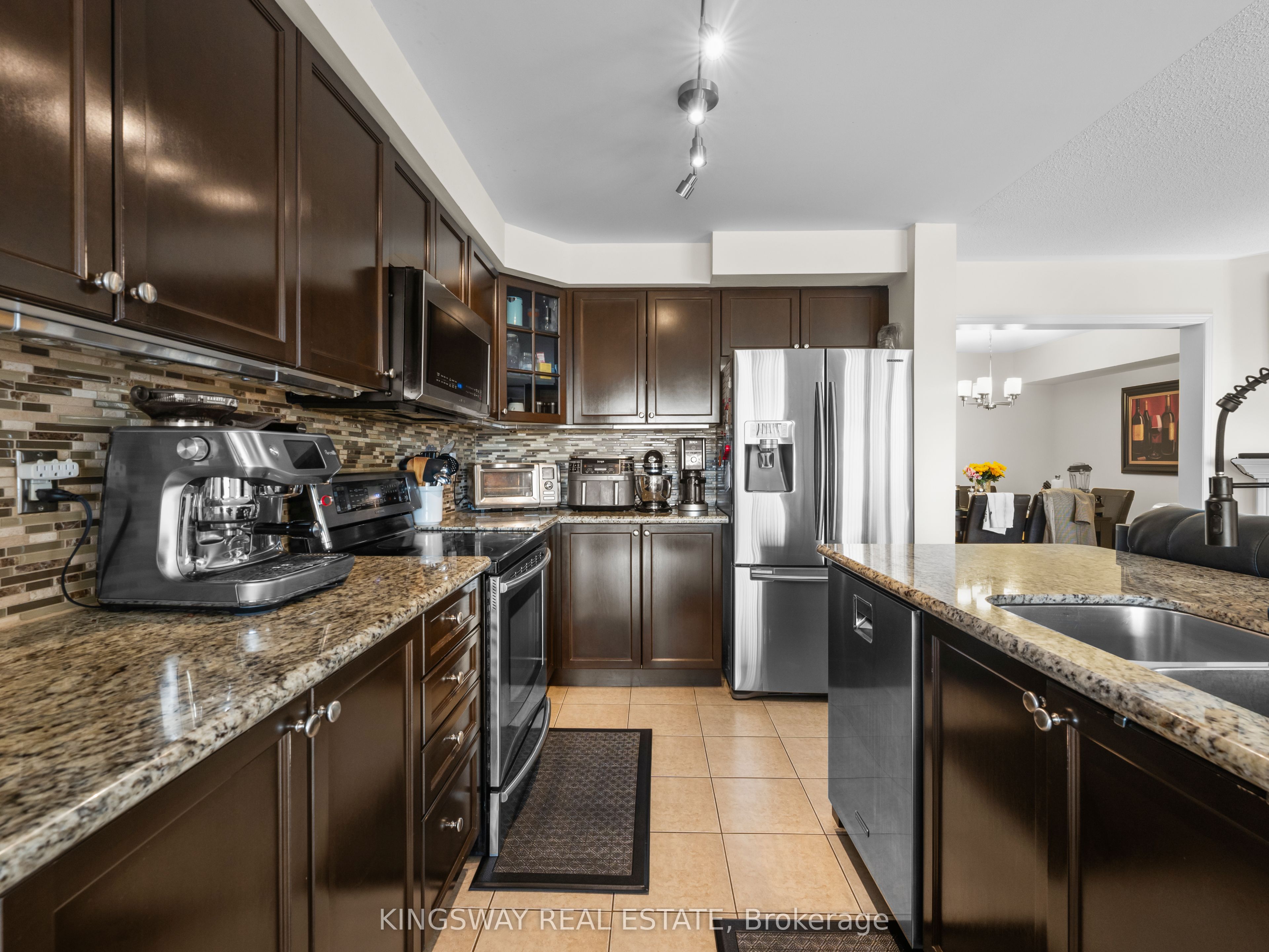 57 Harbourside Drive Property Photo 7