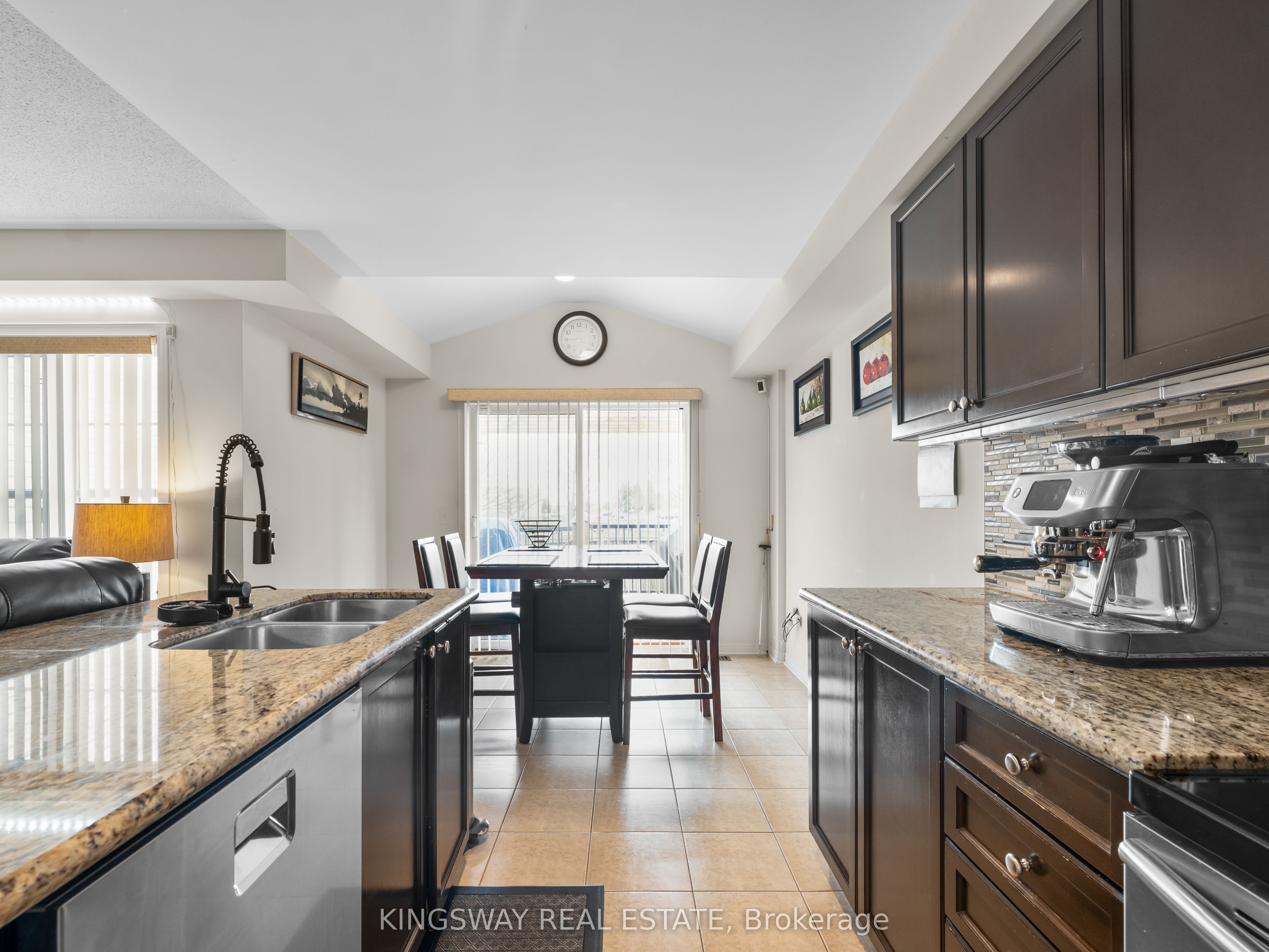 57 Harbourside Drive Property Photo 9