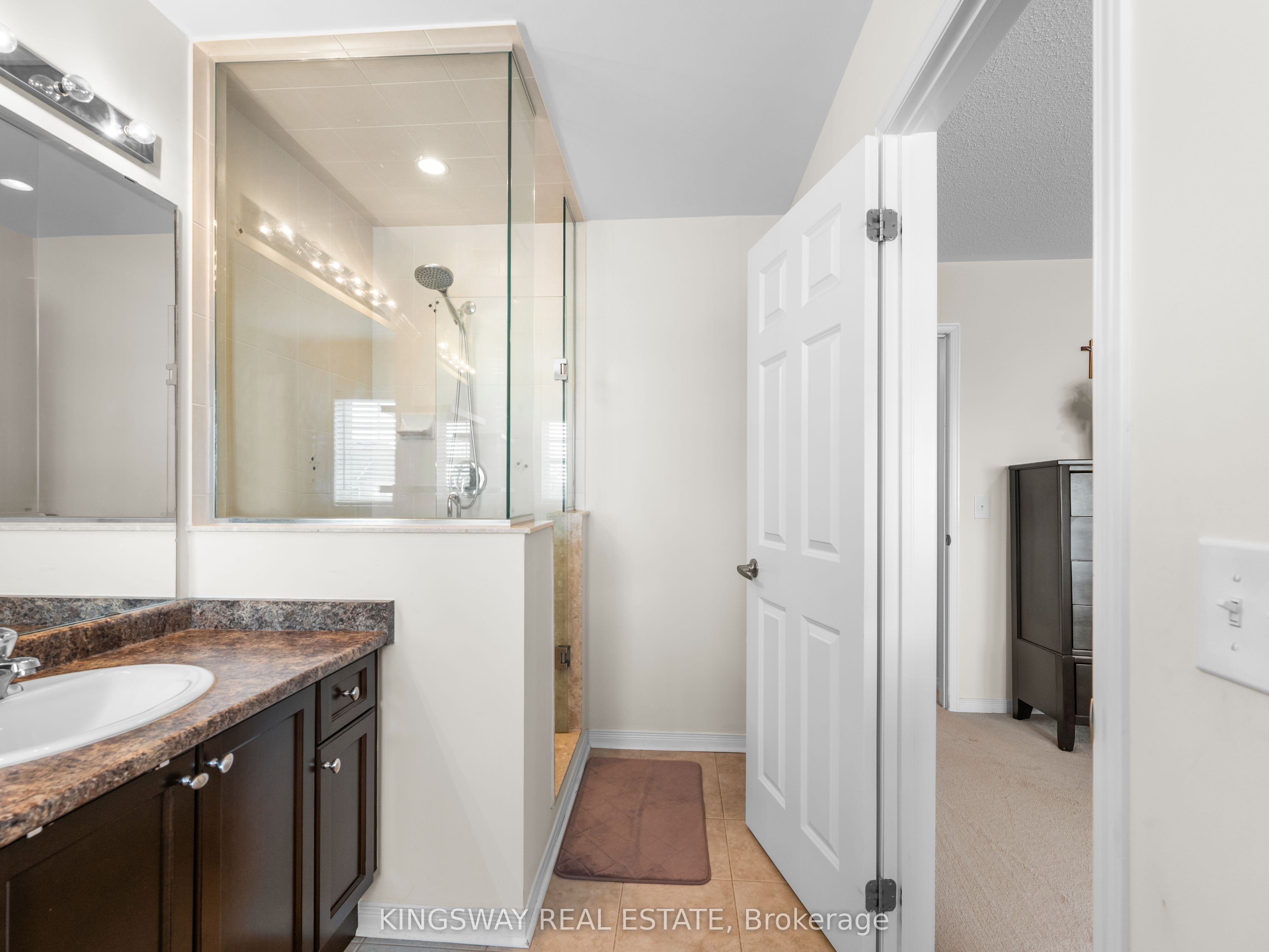 57 Harbourside Drive Property Photo 12