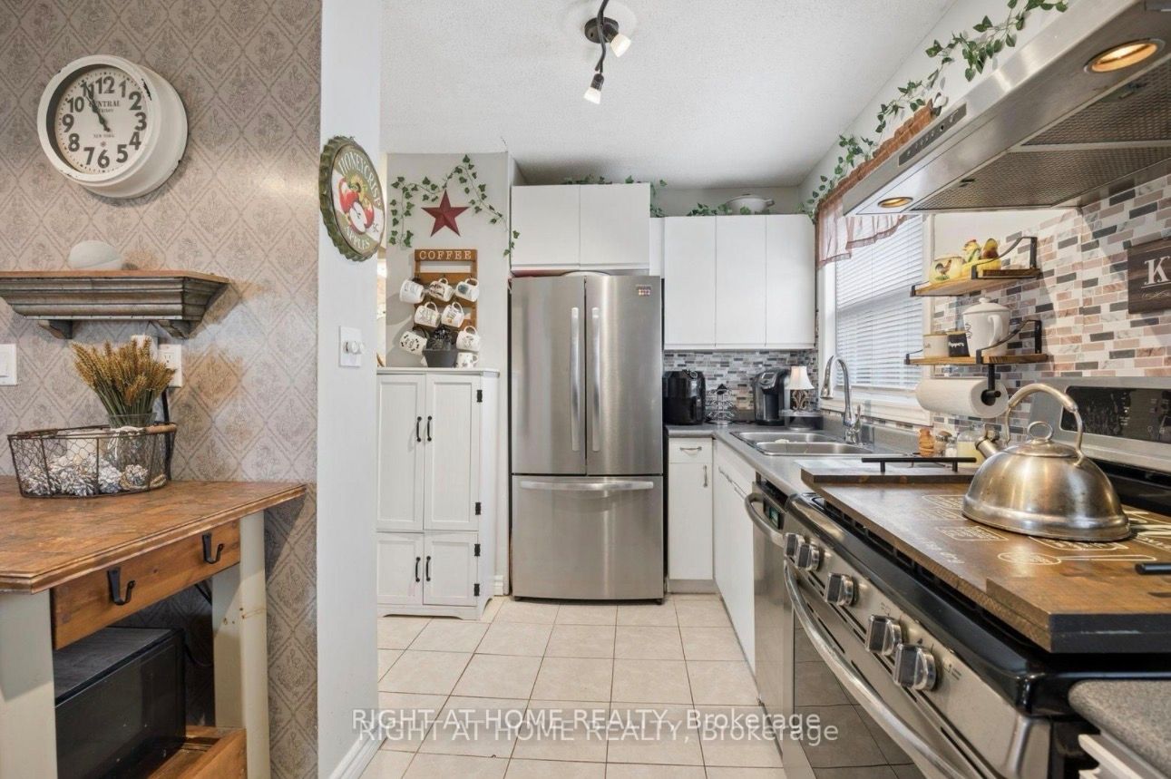 154 Admiral Road Property Photo 7