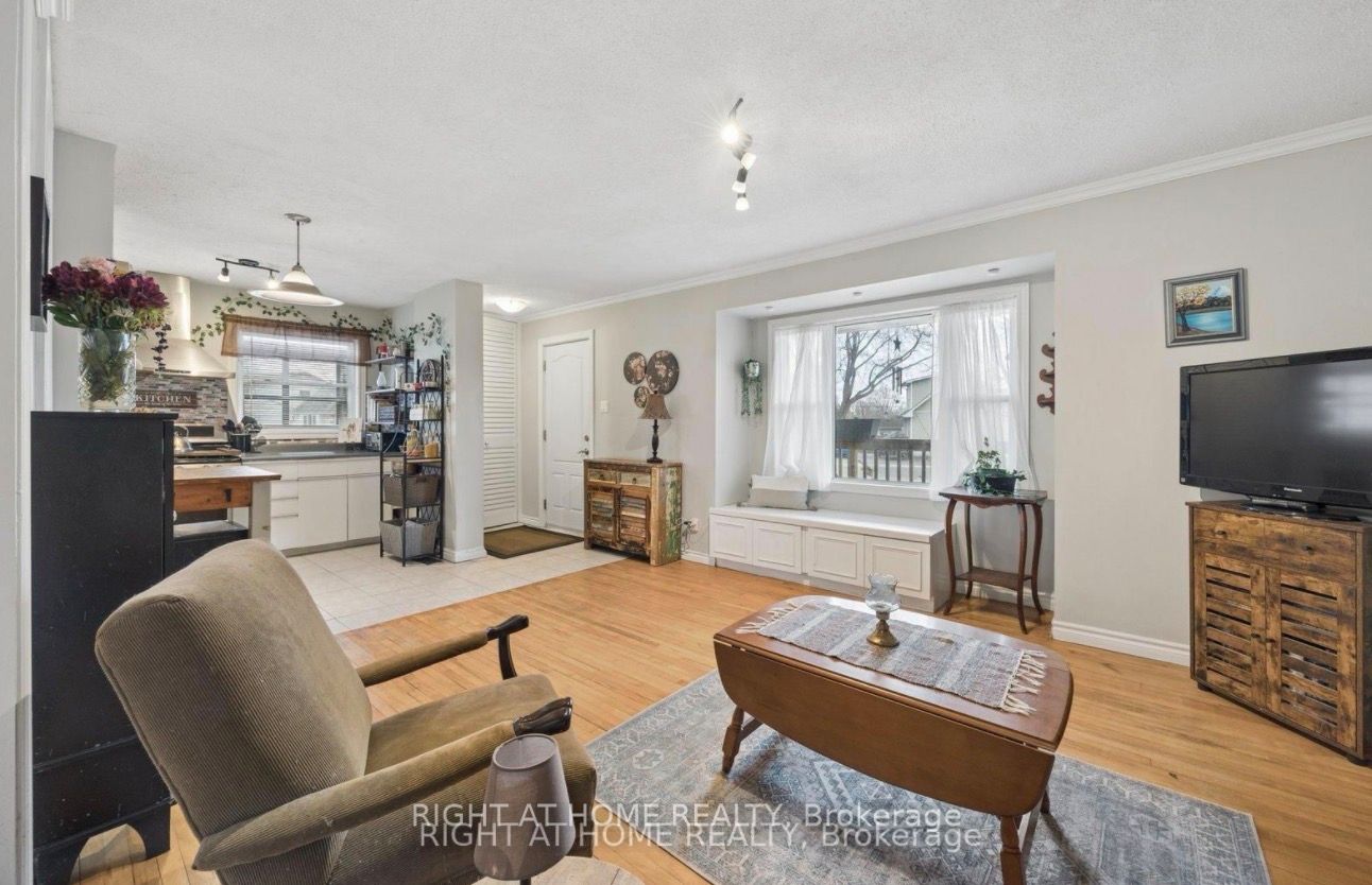 154 Admiral Road Property Photo 11