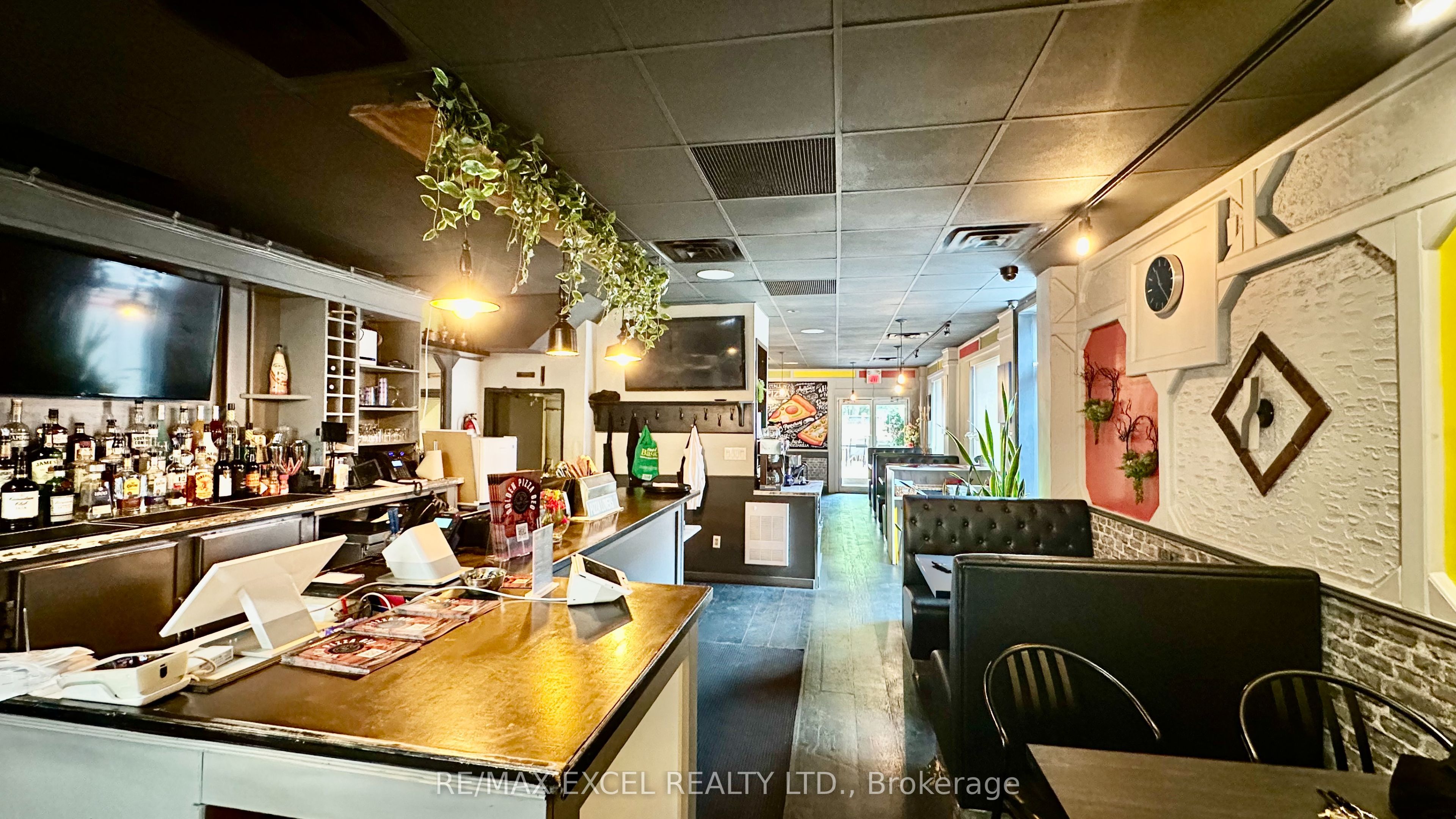 1201 Broadview Avenue Property Photo 7