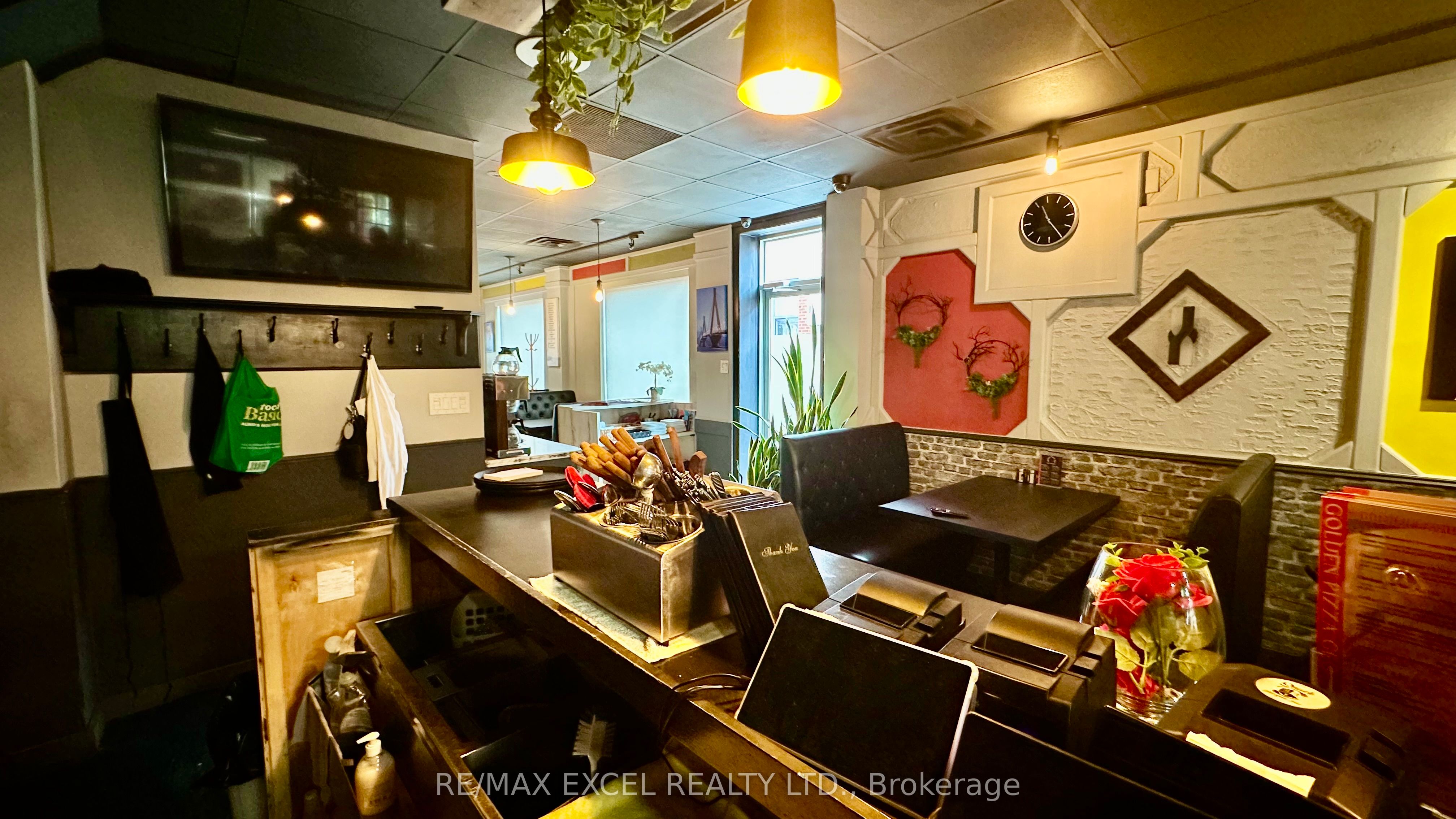 1201 Broadview Avenue Property Photo 8