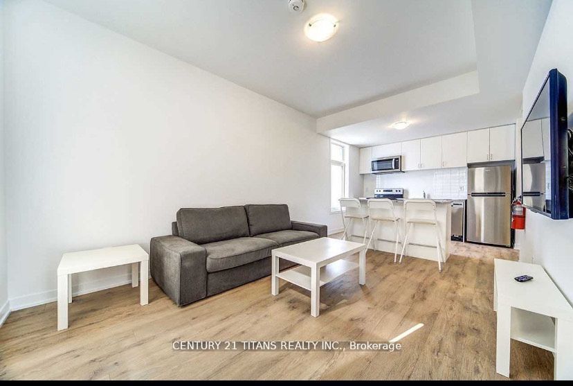 1780 E Simcoe Street N 98 Property Photo 4