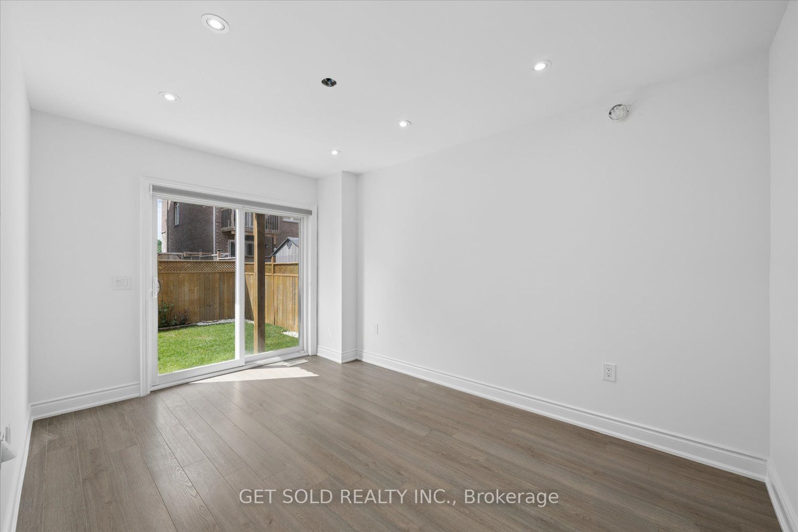 1761 Magenta Road Property Photo 10