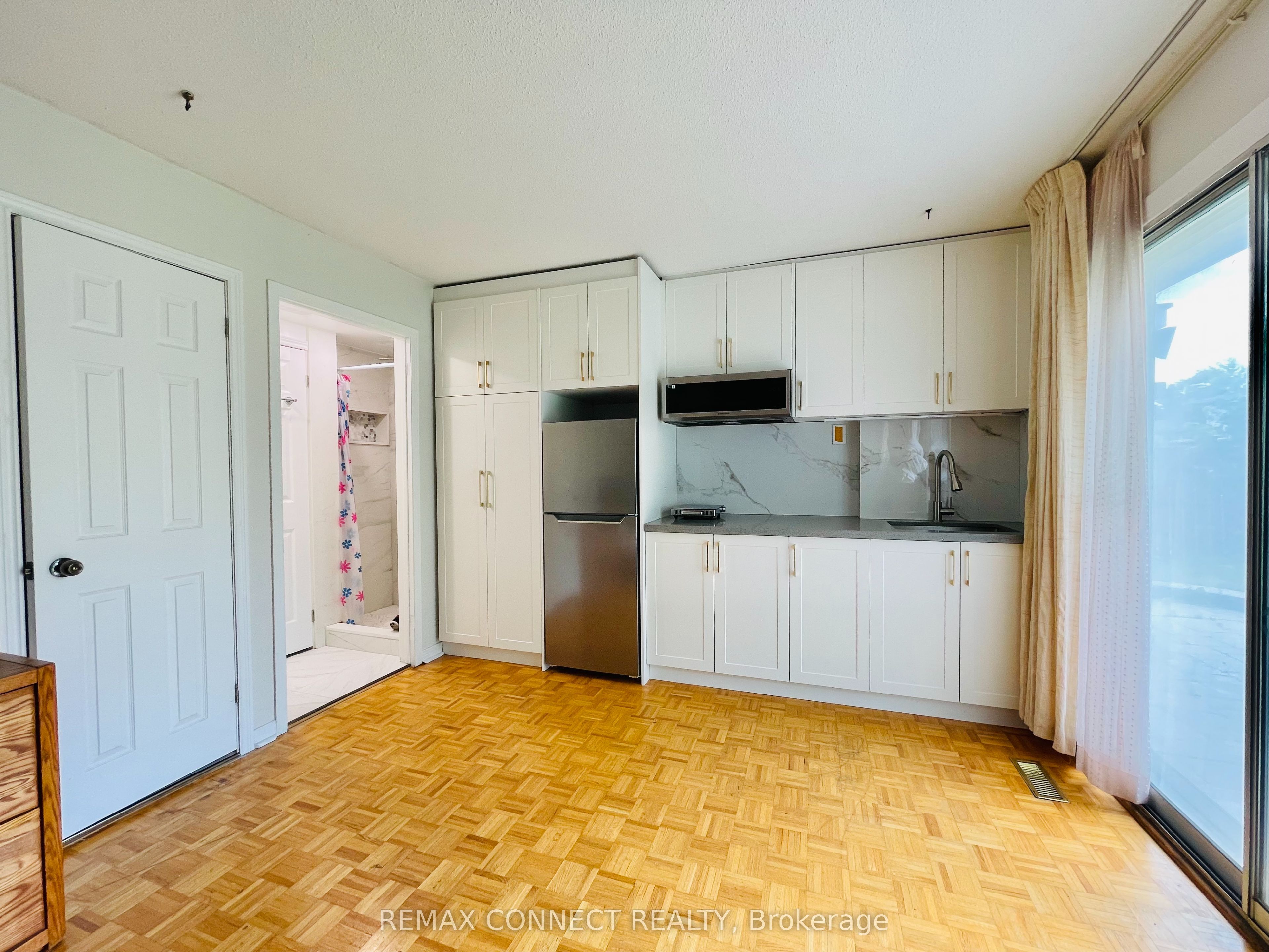 99 Bushmills Square Ground Floor Studio Property Photo 5