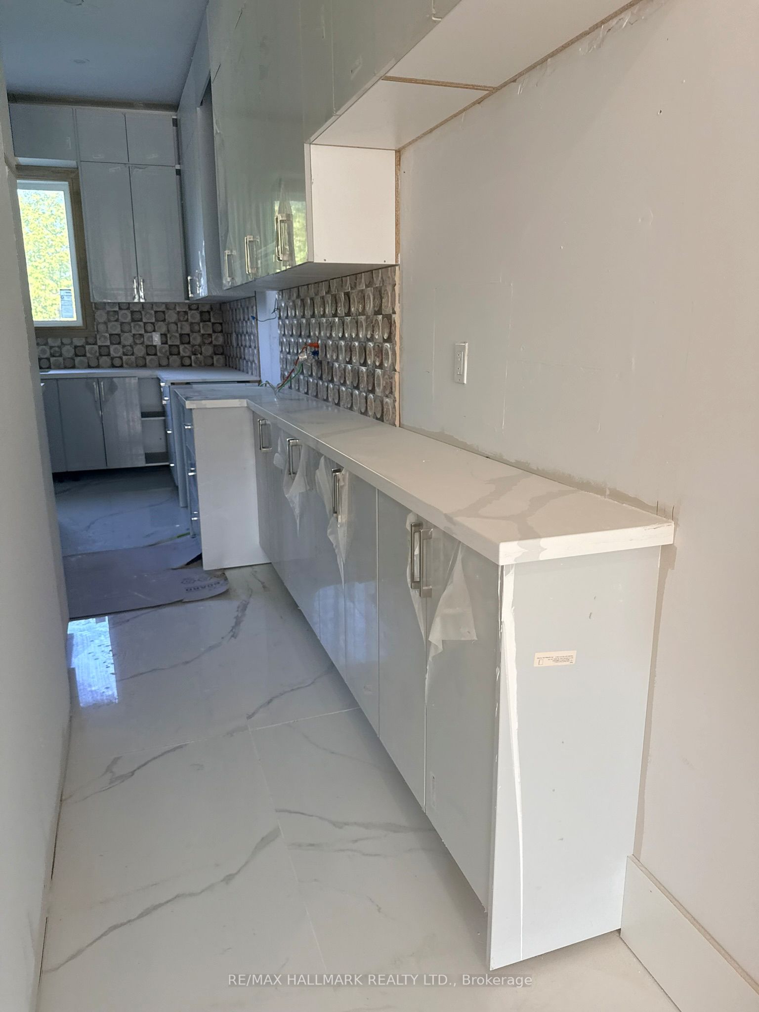 783 Midland Avenue Property Photo 17
