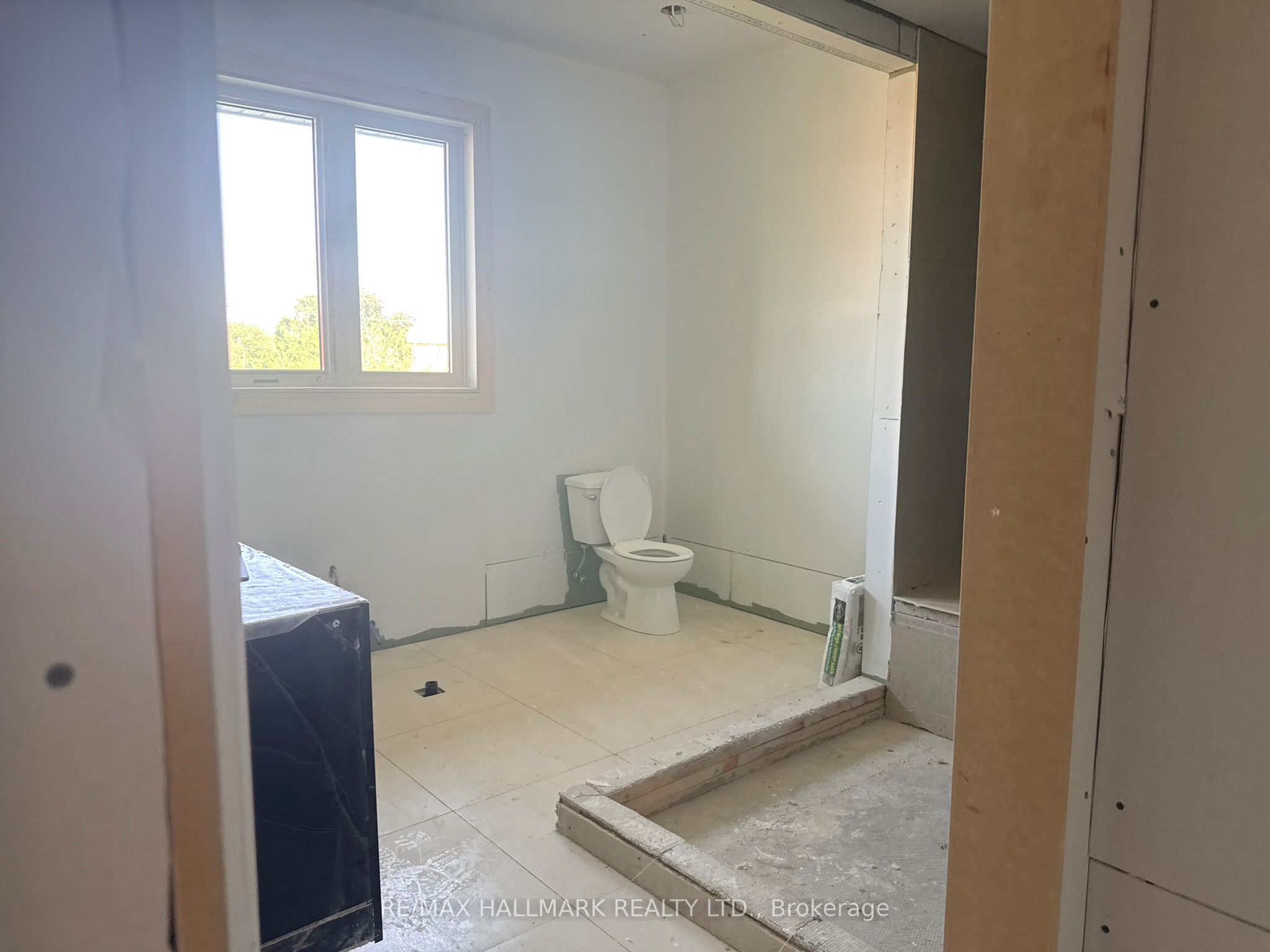 783 Midland Avenue Property Photo 34