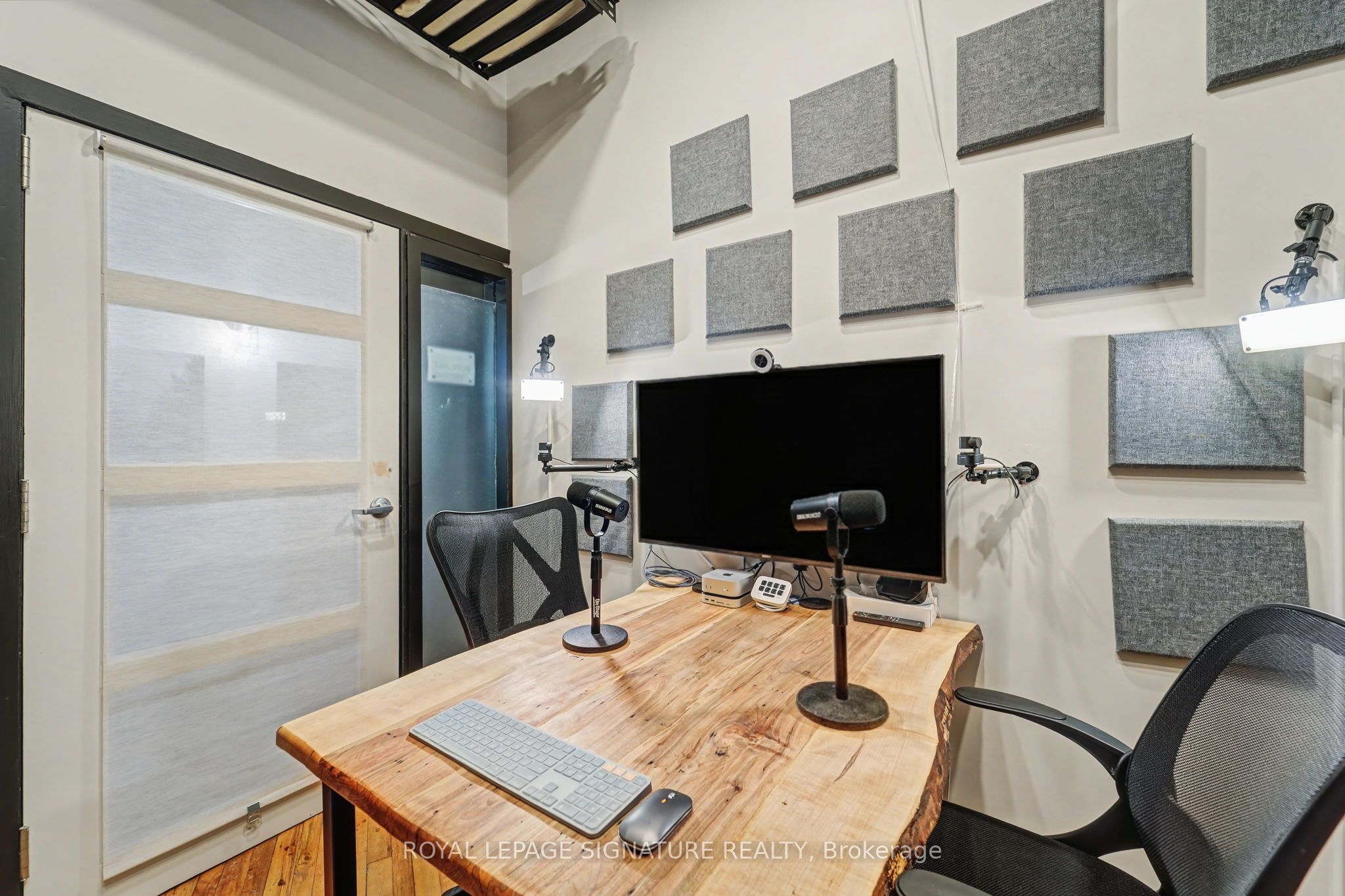 259 Danforth Avenue Office D Property Photo 13