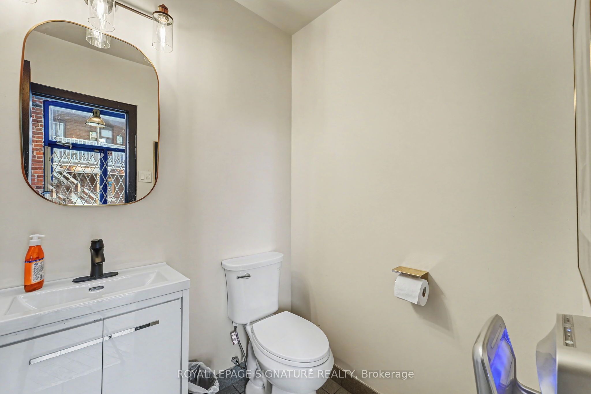 259 Danforth Avenue Office D Property Photo 21