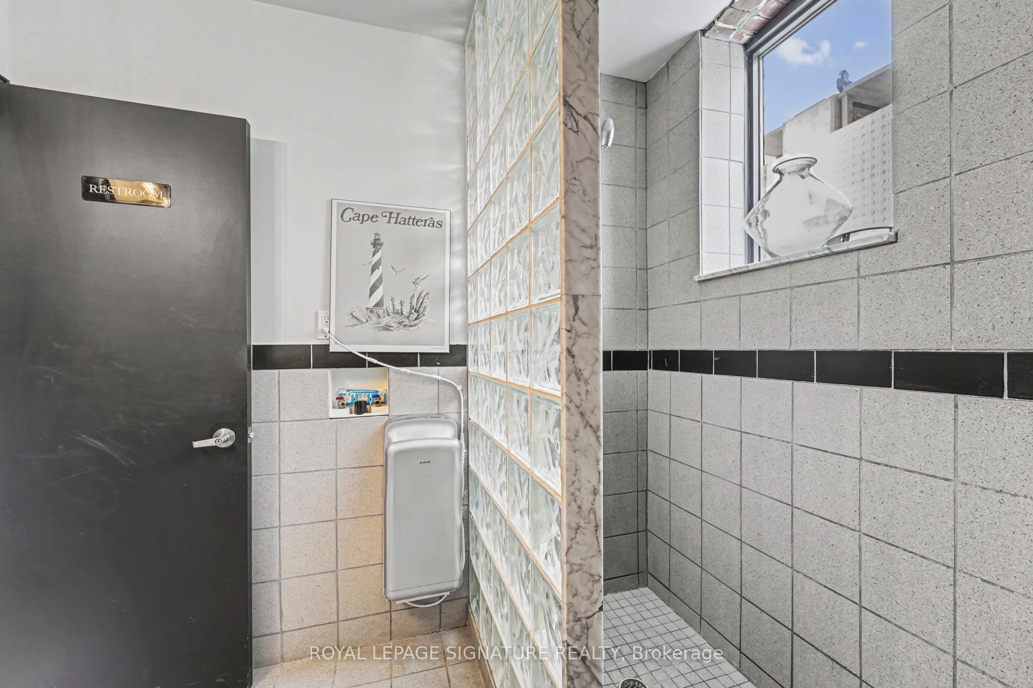 259 Danforth Avenue Office D Property Photo 23