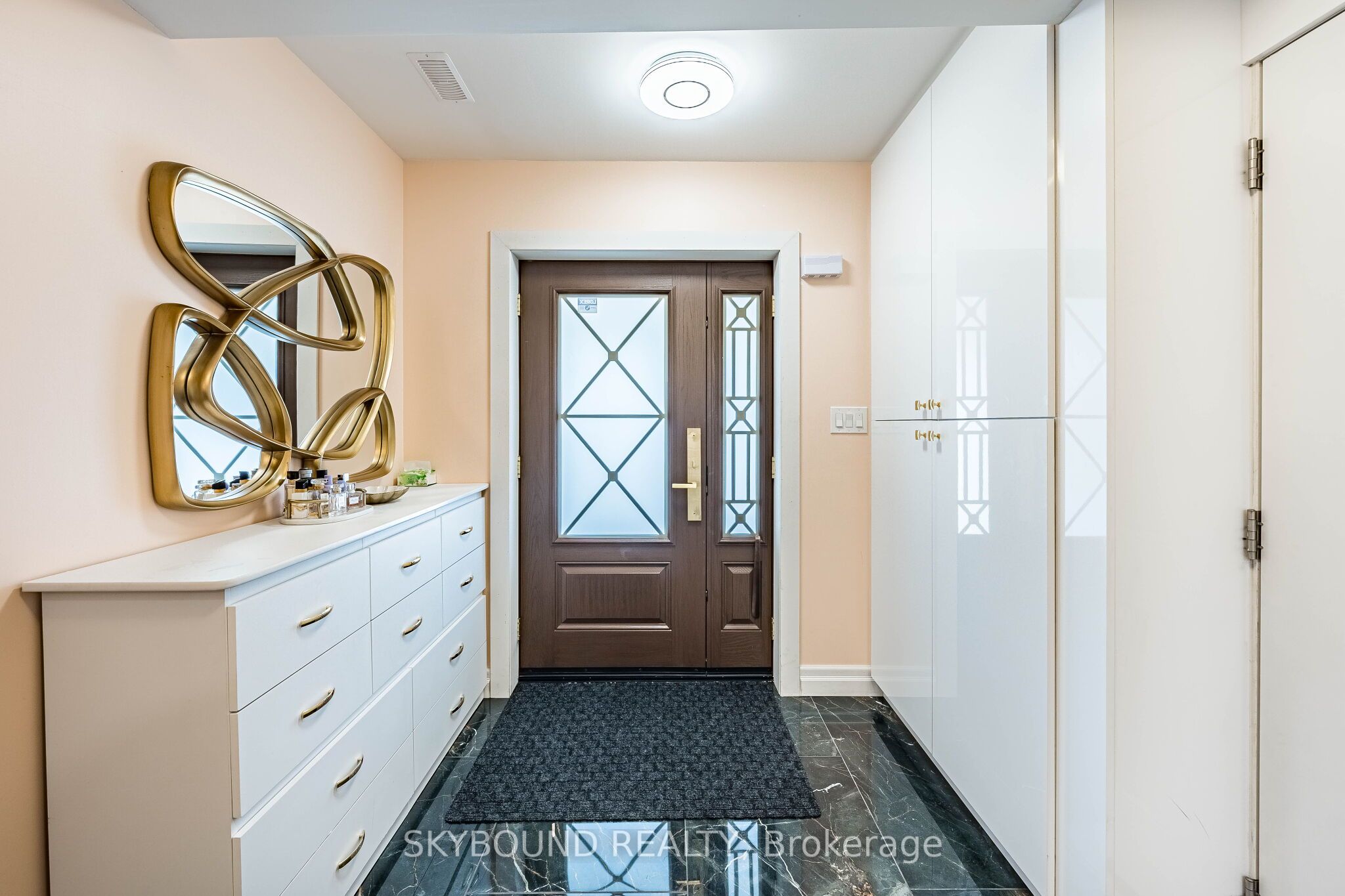 77 Cleanside Road Property Photo 10