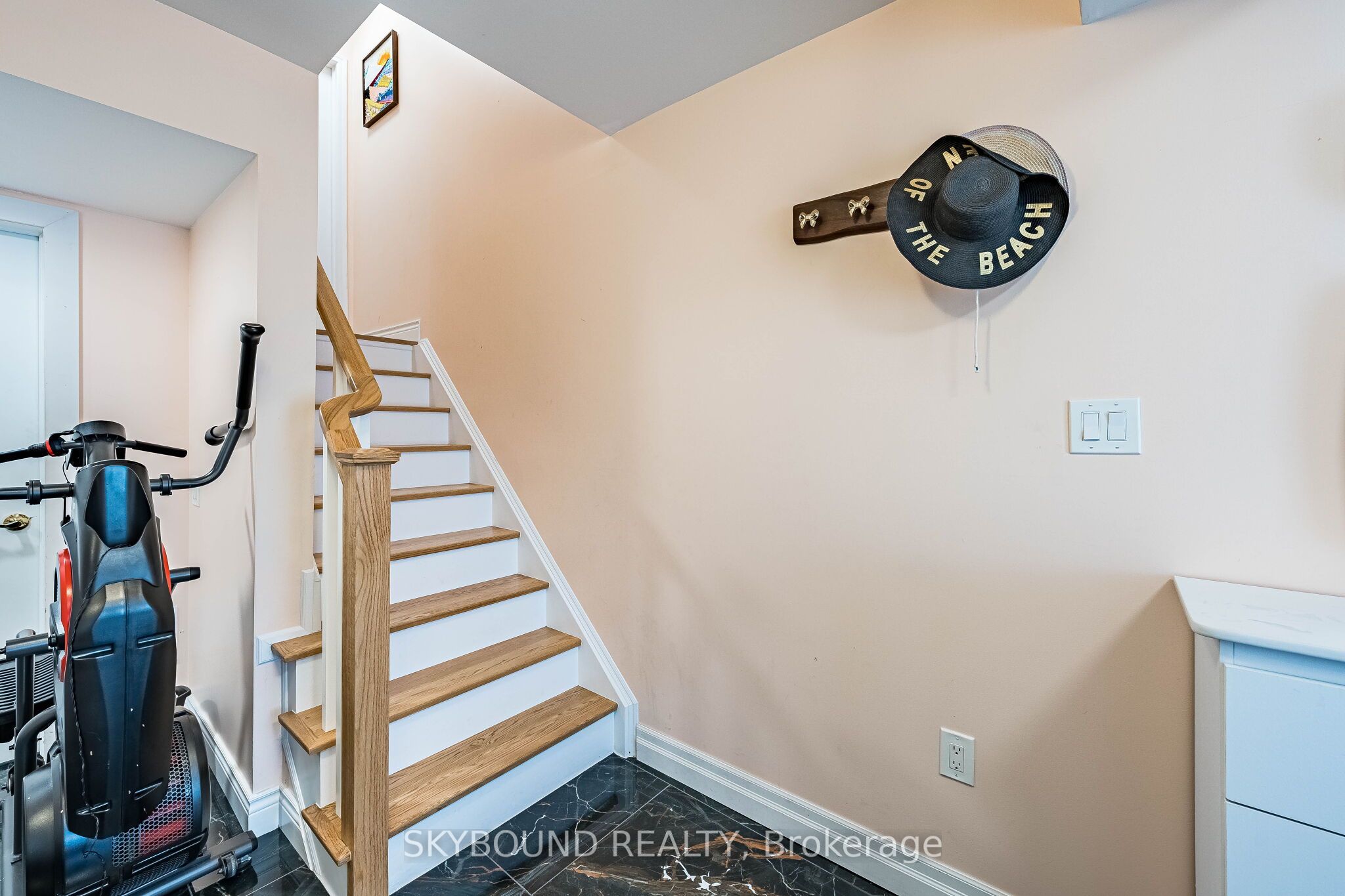 77 Cleanside Road Property Photo 13