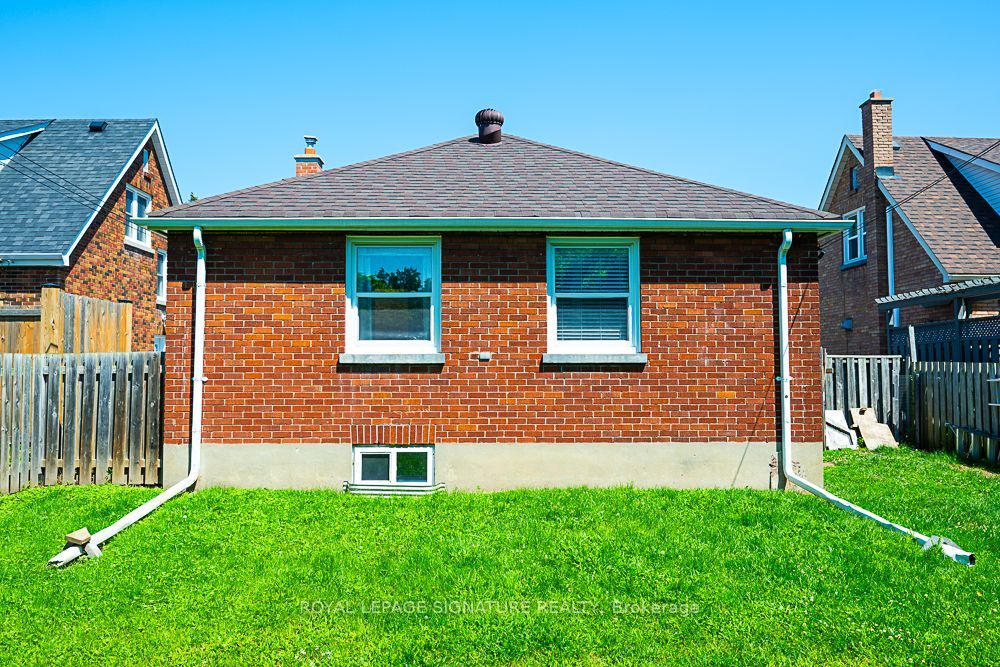 102 Central Park Boulevard N Property Photo 4