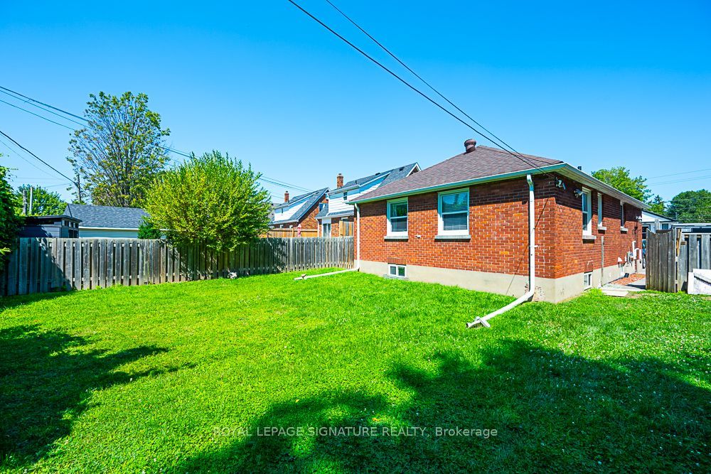 102 Central Park Boulevard N Property Photo 5
