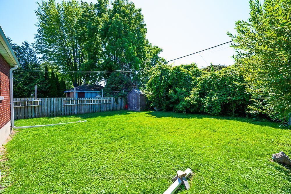 102 Central Park Boulevard N Property Photo 6