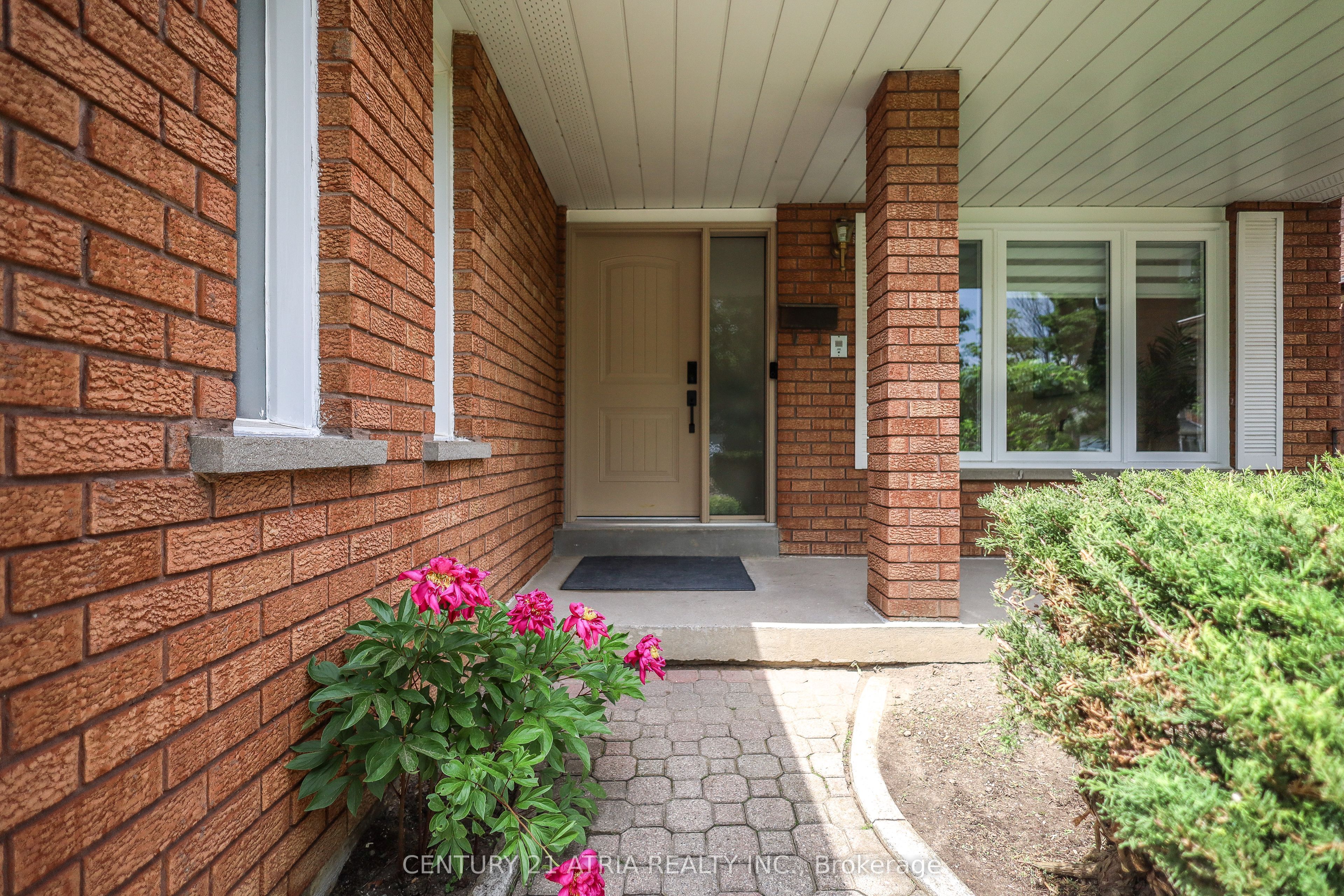 34 Raynes Crescent Property Photo 2