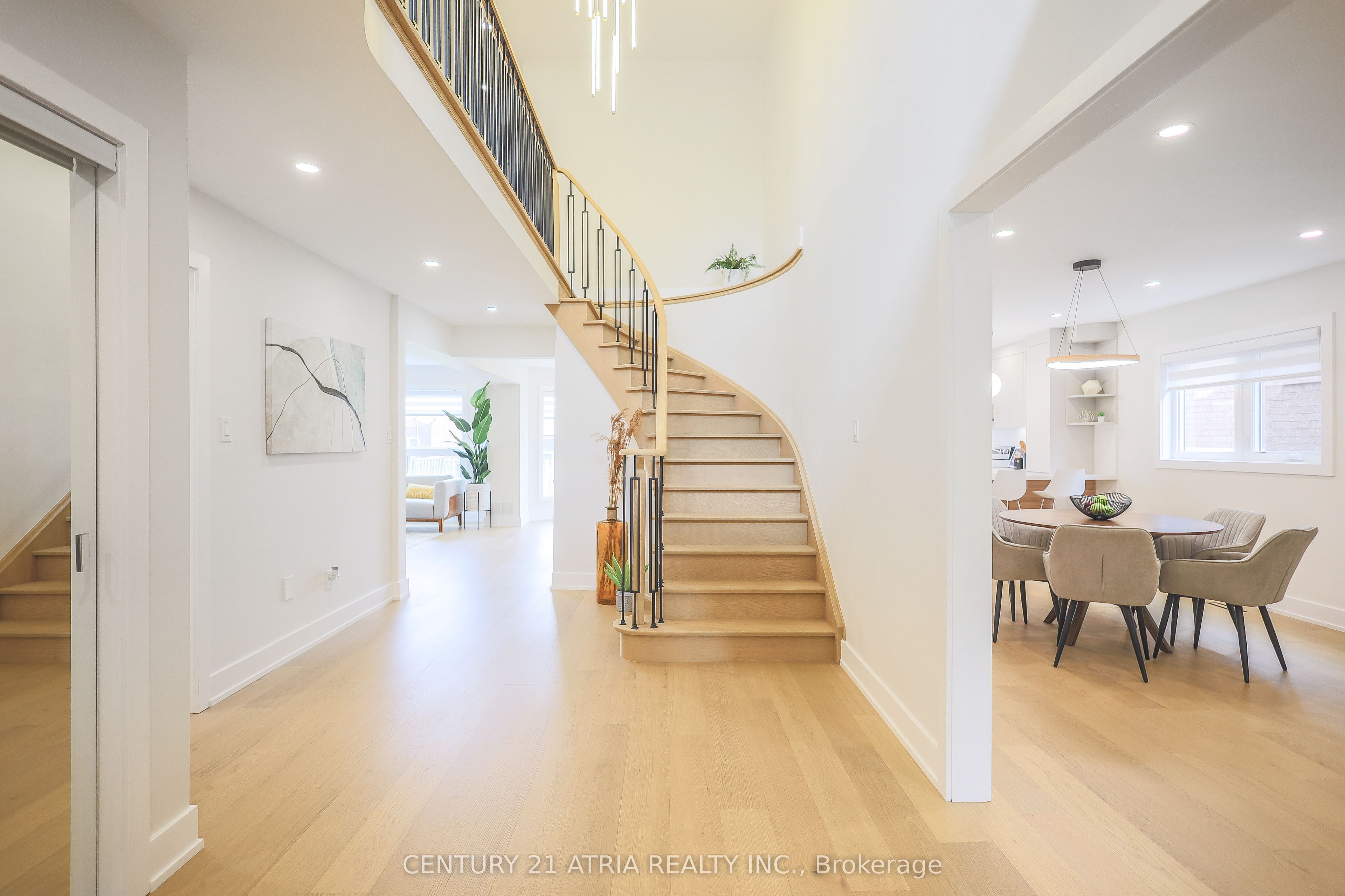 34 Raynes Crescent Property Photo 5