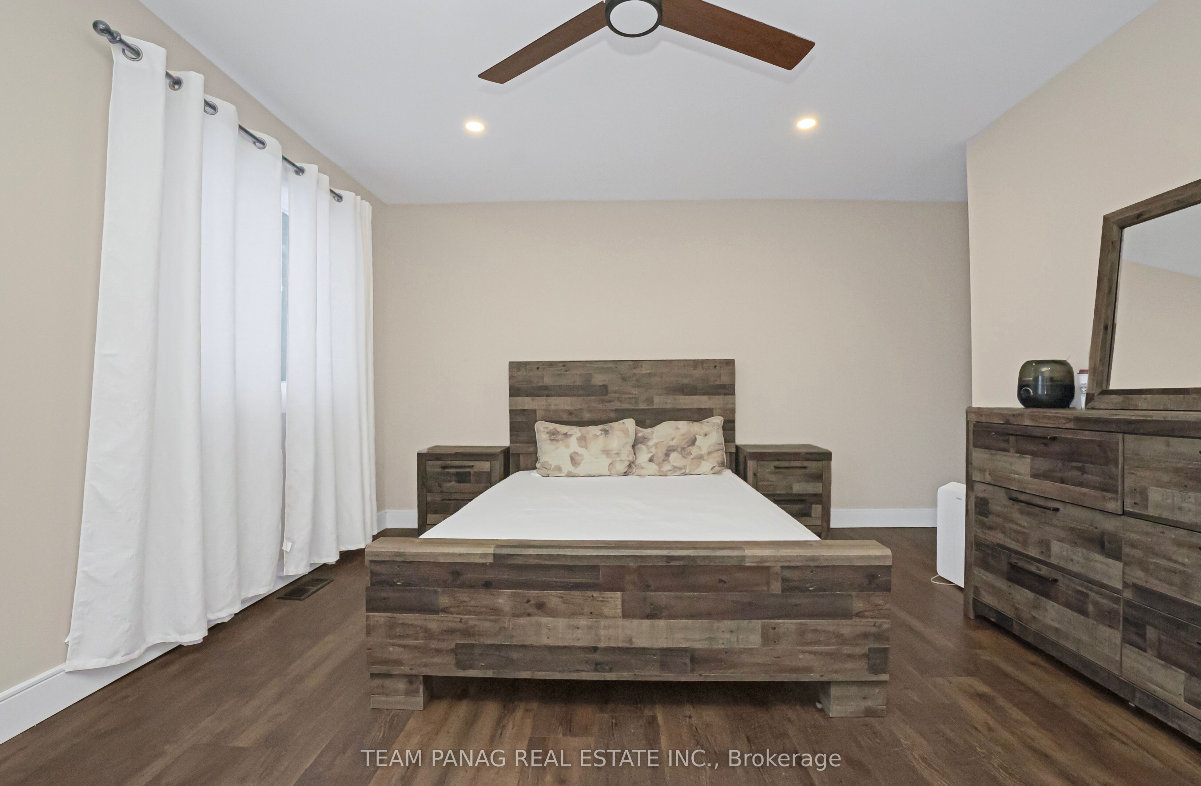 11561 Russell Road Property Photo 29