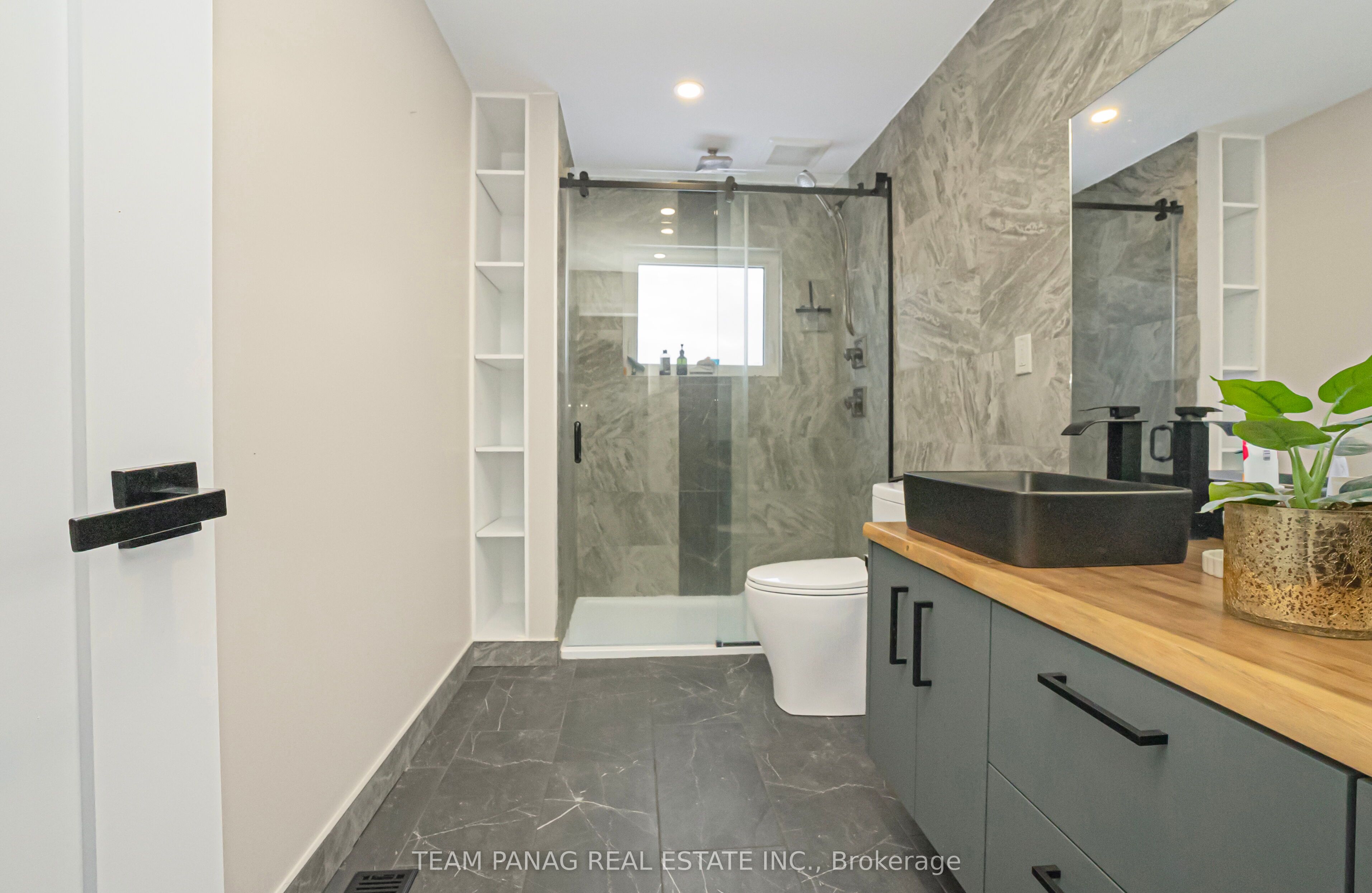 11561 Russell Road Property Photo 32