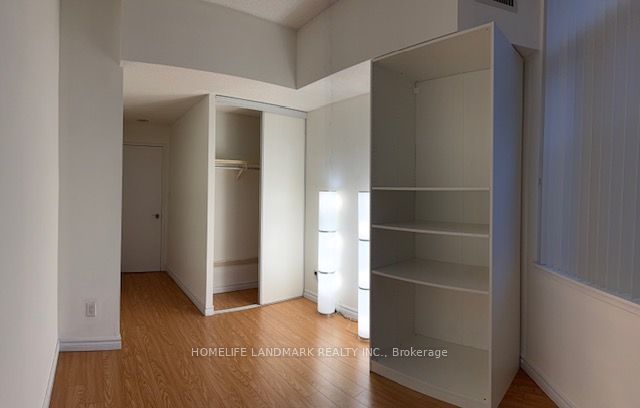 80 Alton Towers Circle 106 Property Photo 22