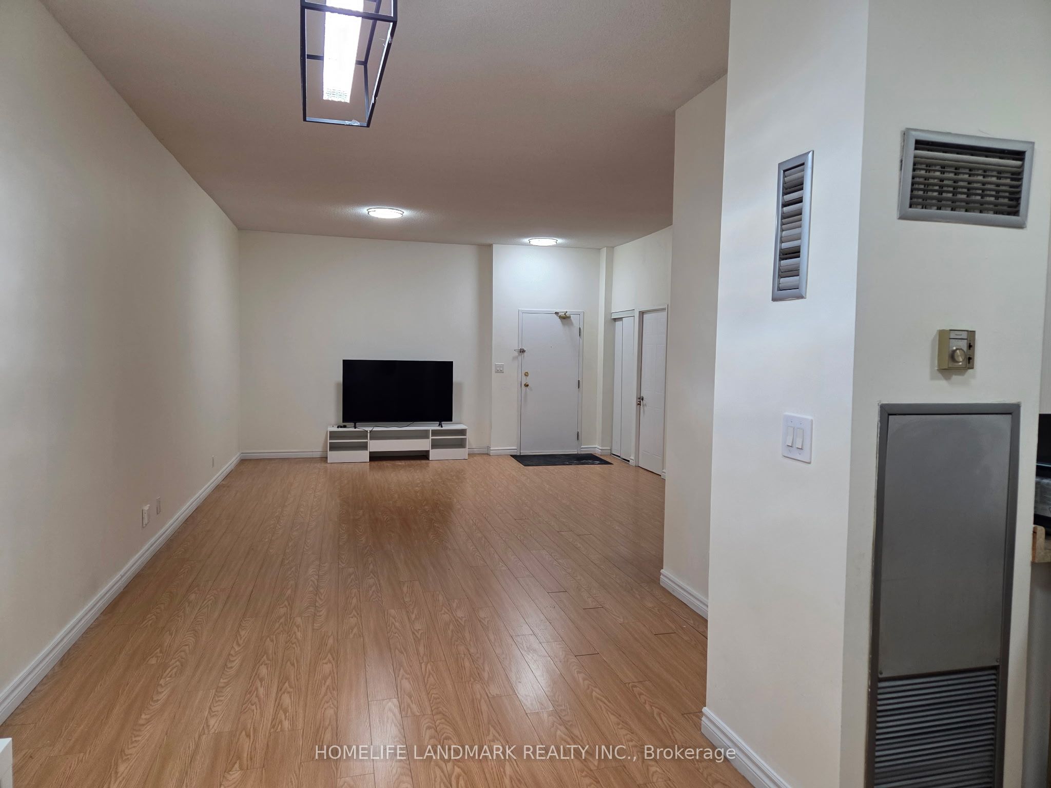 80 Alton Towers Circle 106 Property Photo 39