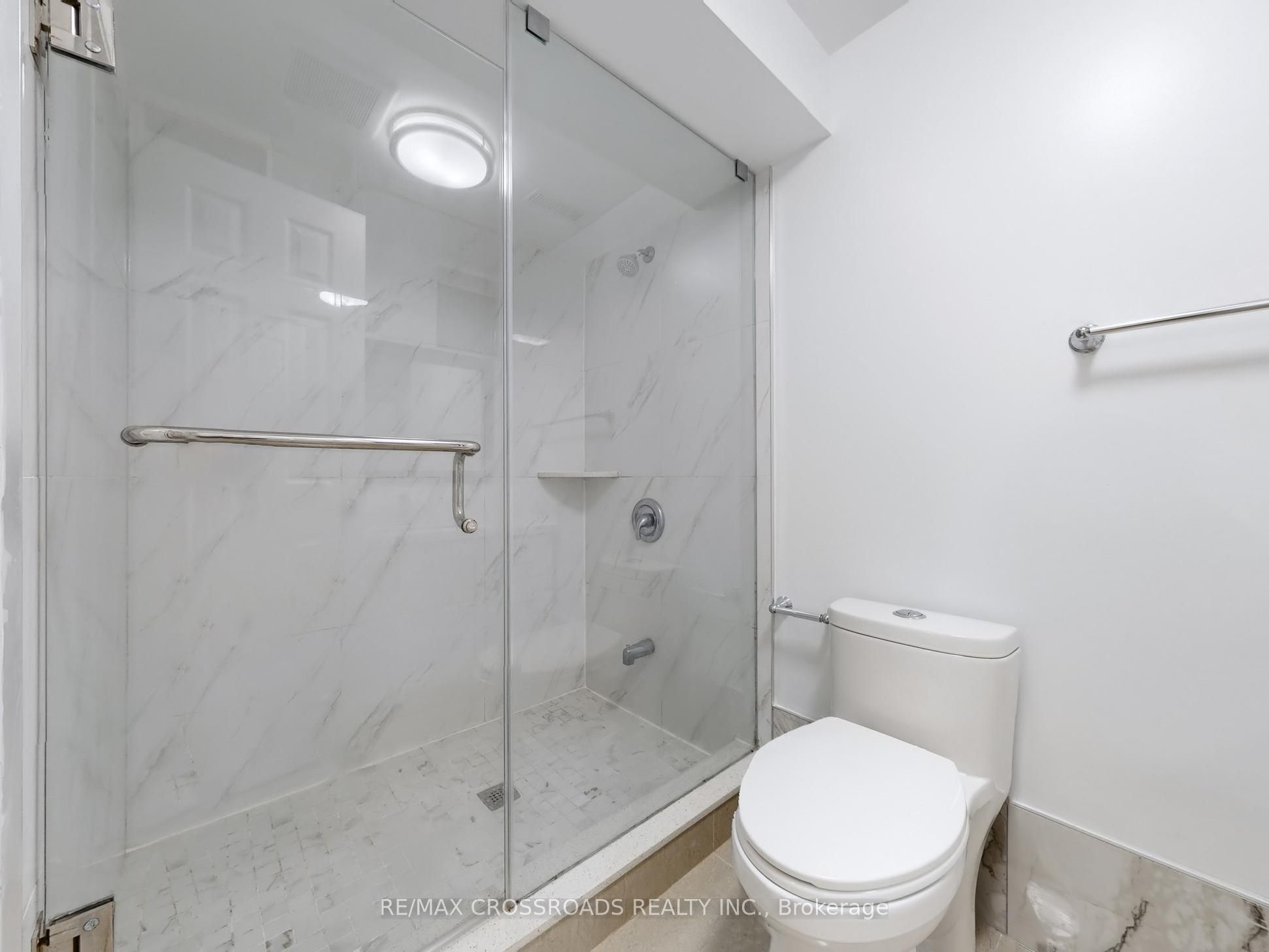 49 King Louis Crescent Property Photo 29