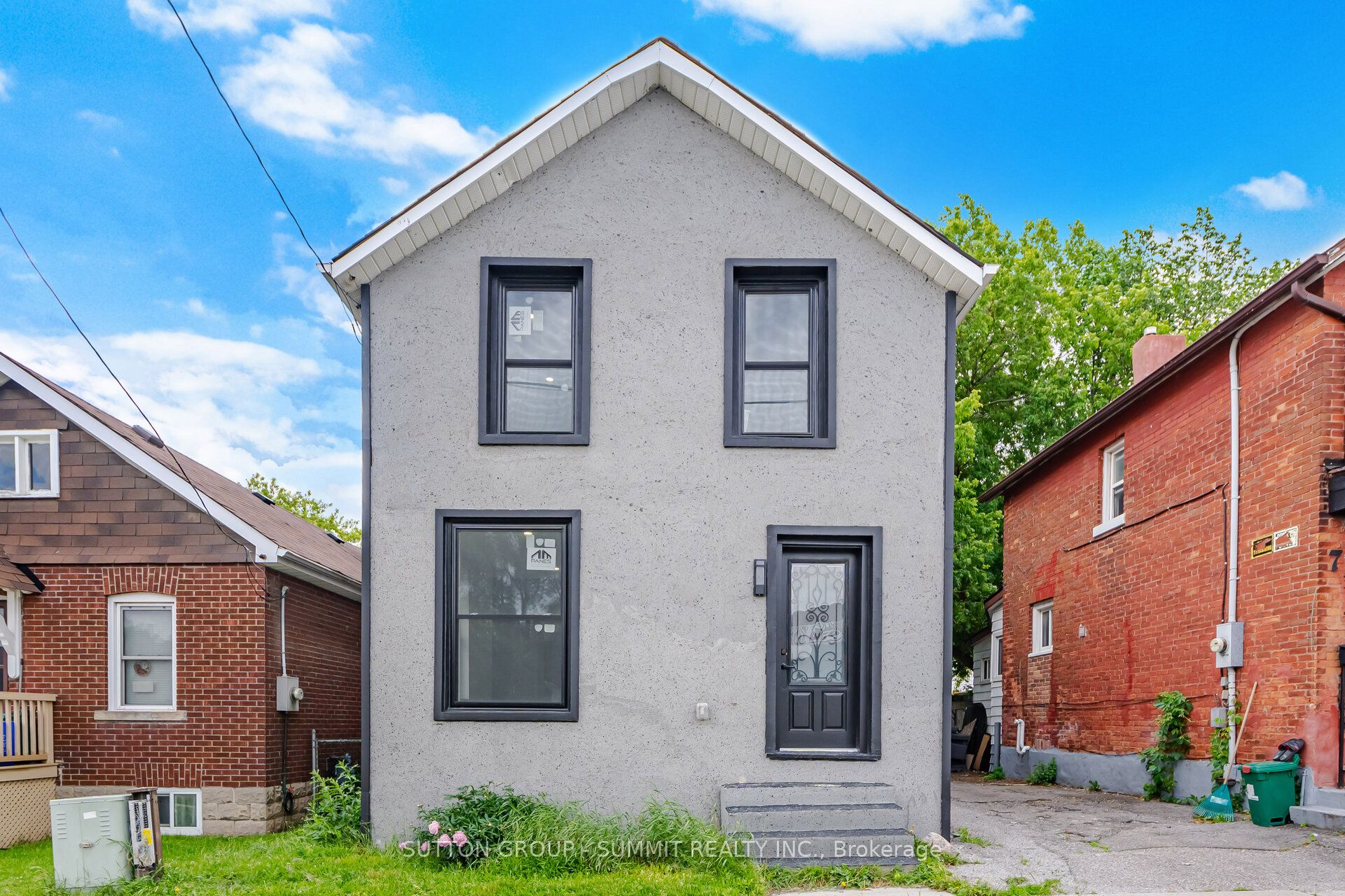 11 Maple Street Property Photo 1