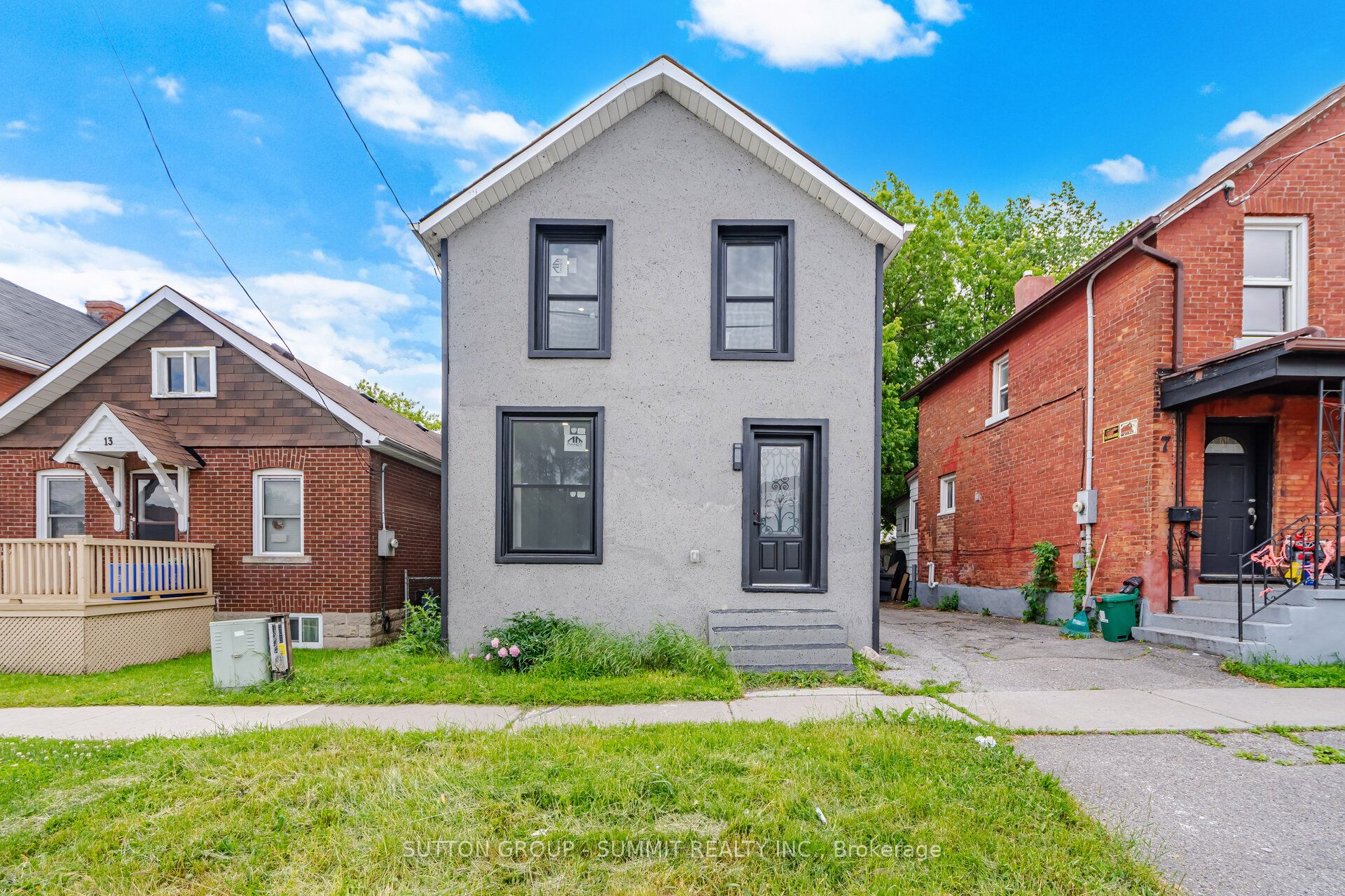 11 Maple Street Property Photo 3