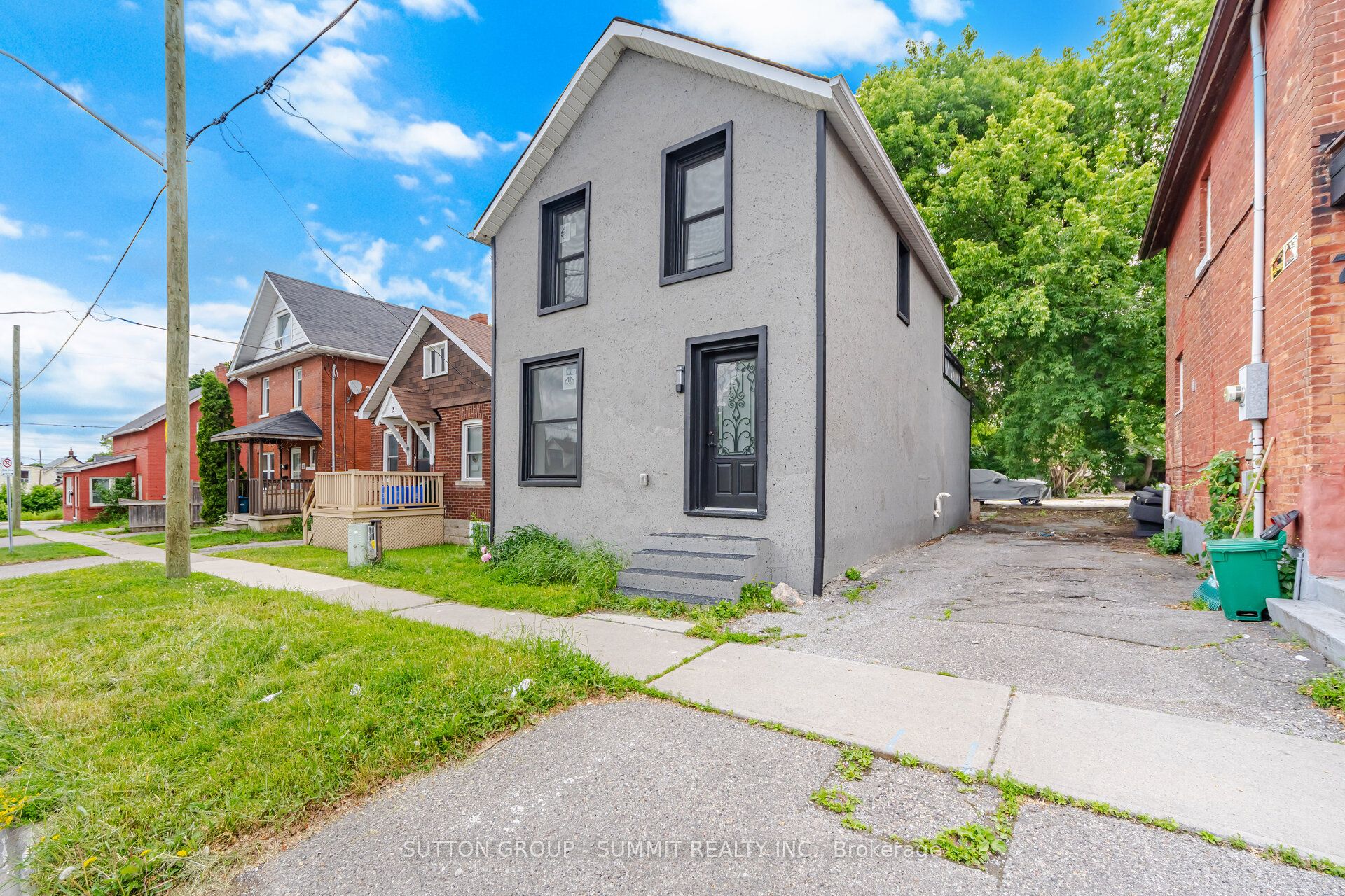 11 Maple Street Property Photo 4