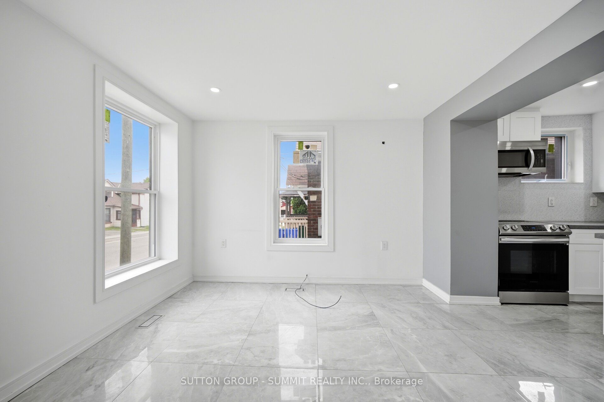 11 Maple Street Property Photo 8
