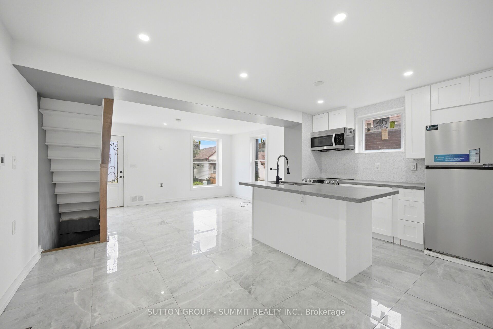 11 Maple Street Property Photo 12