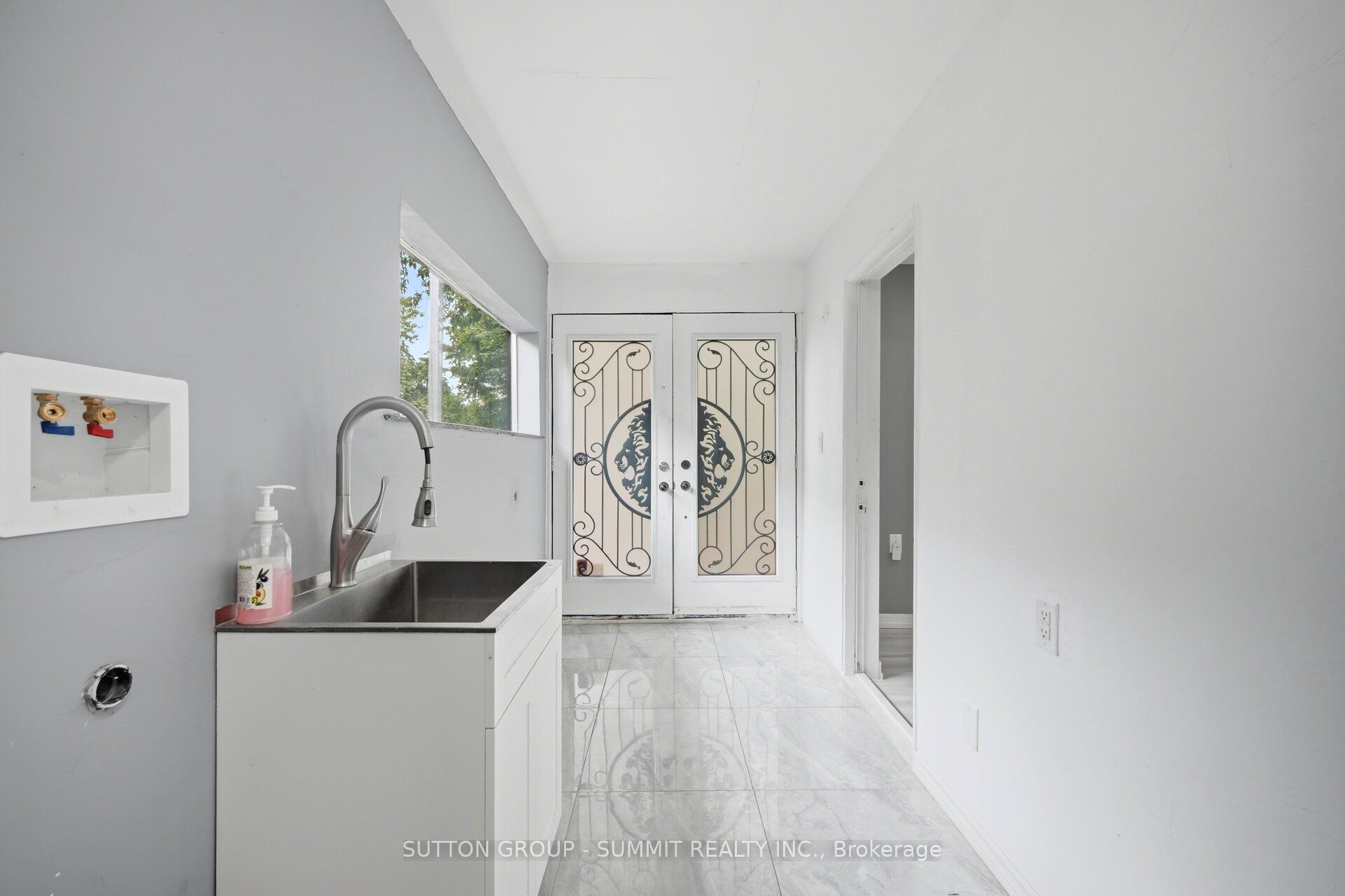 11 Maple Street Property Photo 15