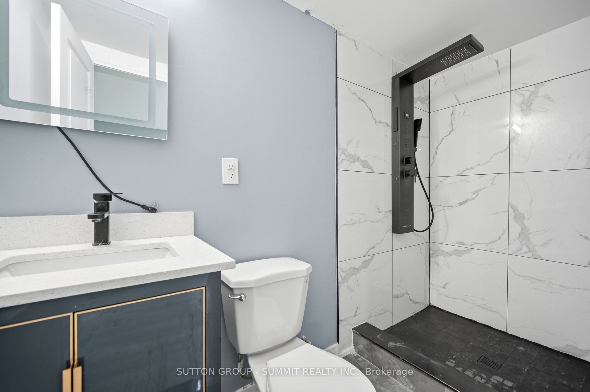 11 Maple Street Property Photo 22