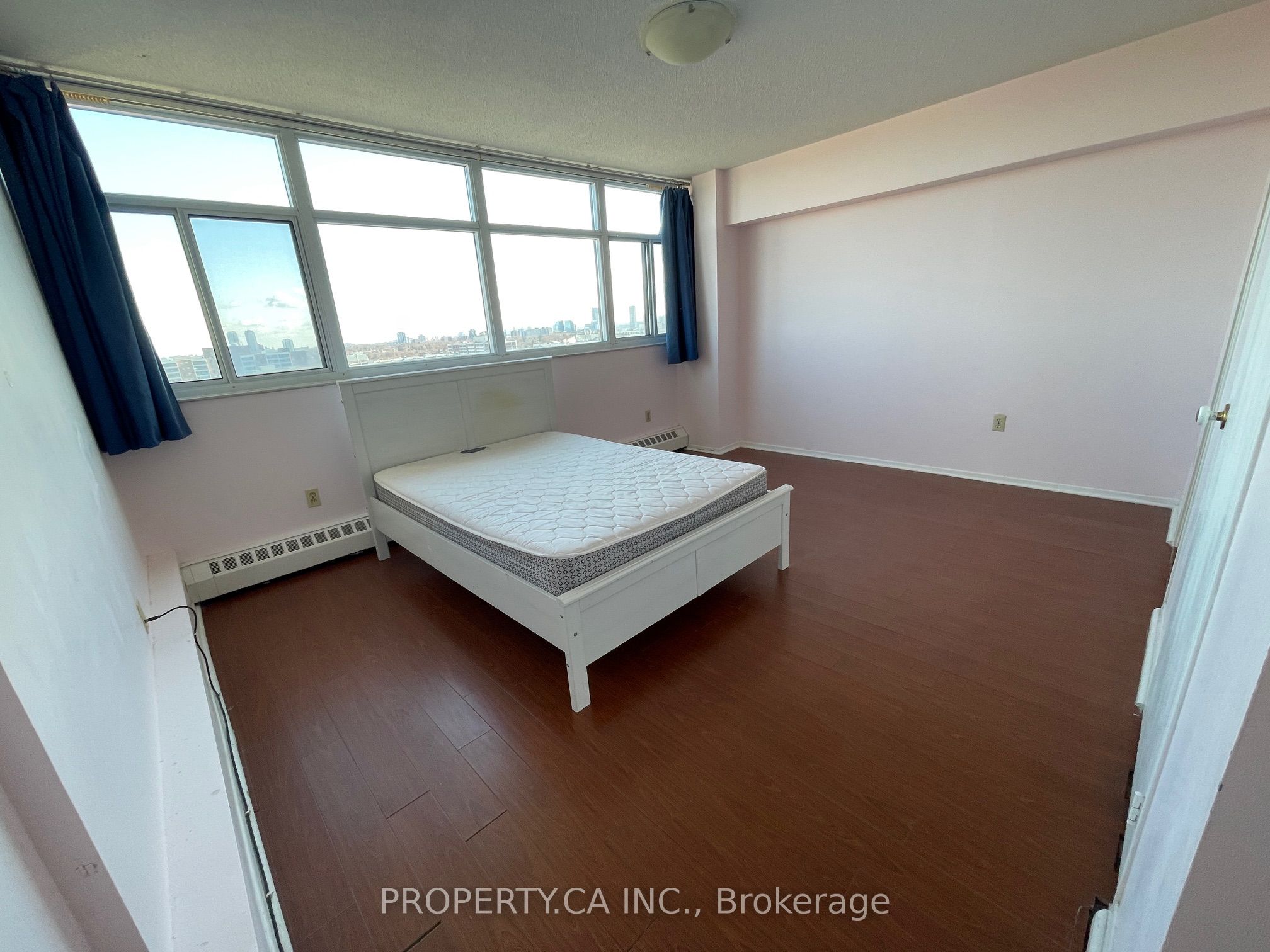 2050 Bridletowne Circle 1904 Property Photo 5