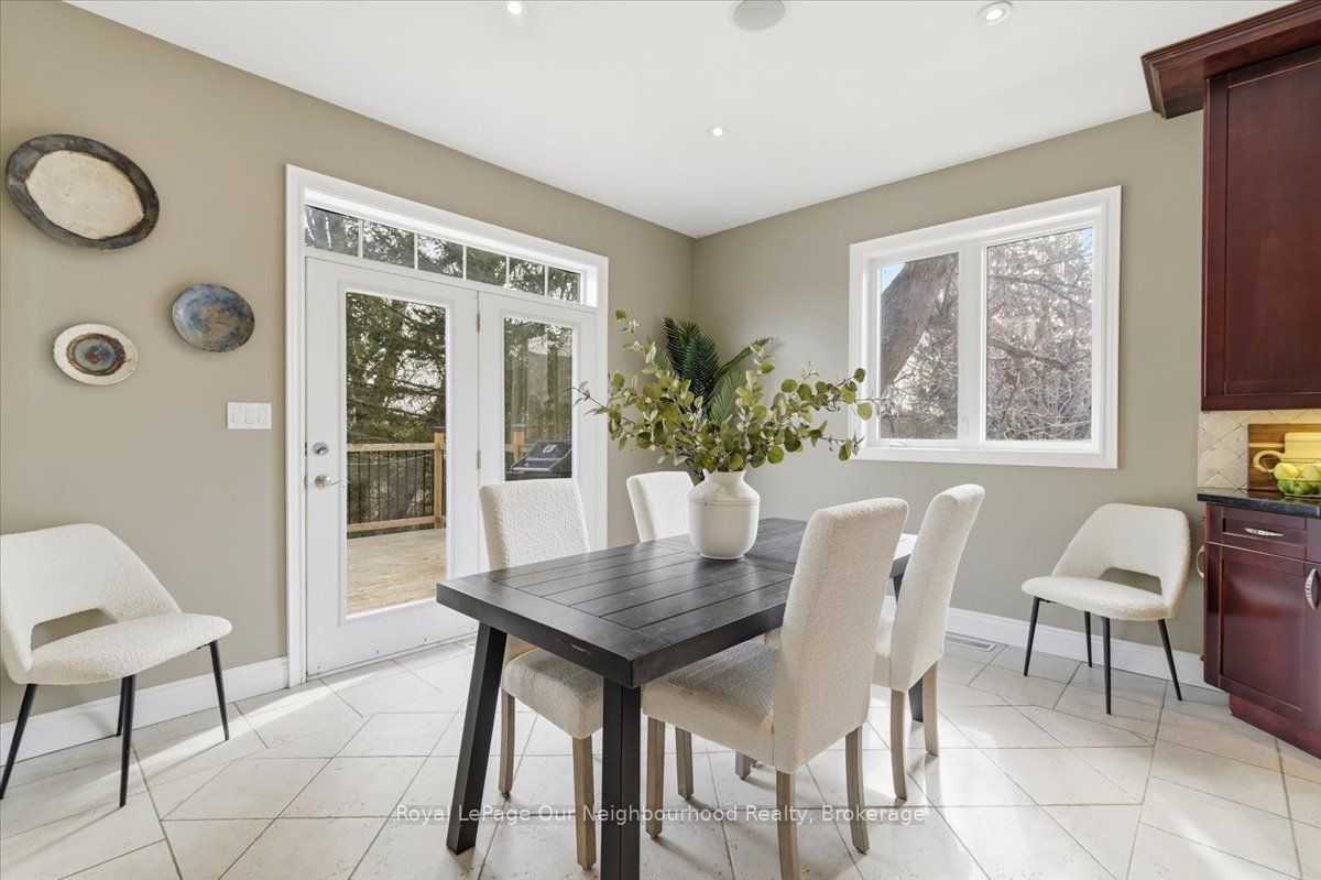 1879 Appleview Road Property Photo 9