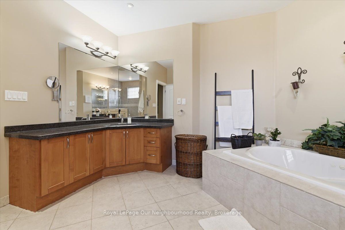 1879 Appleview Road Property Photo 14